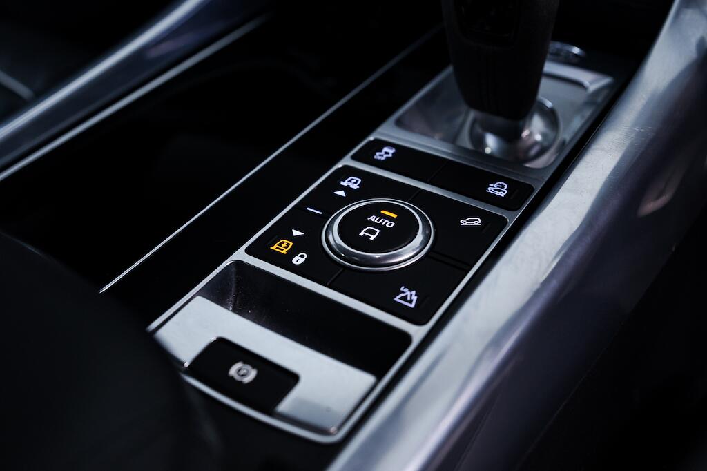 Land Rover Range Rover Sport view 21