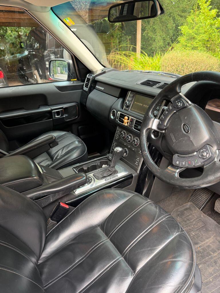 Land Rover Range Rover view 12