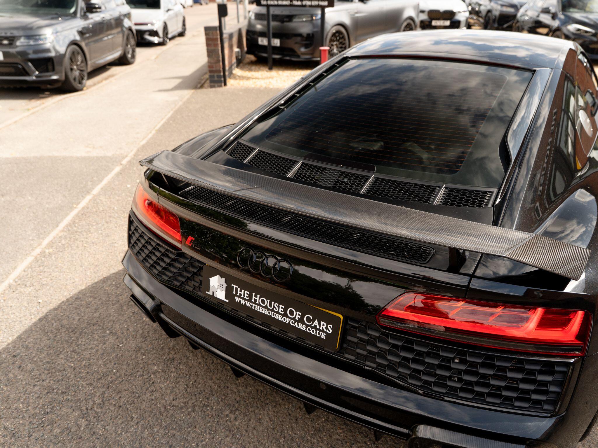Audi R8 view 27