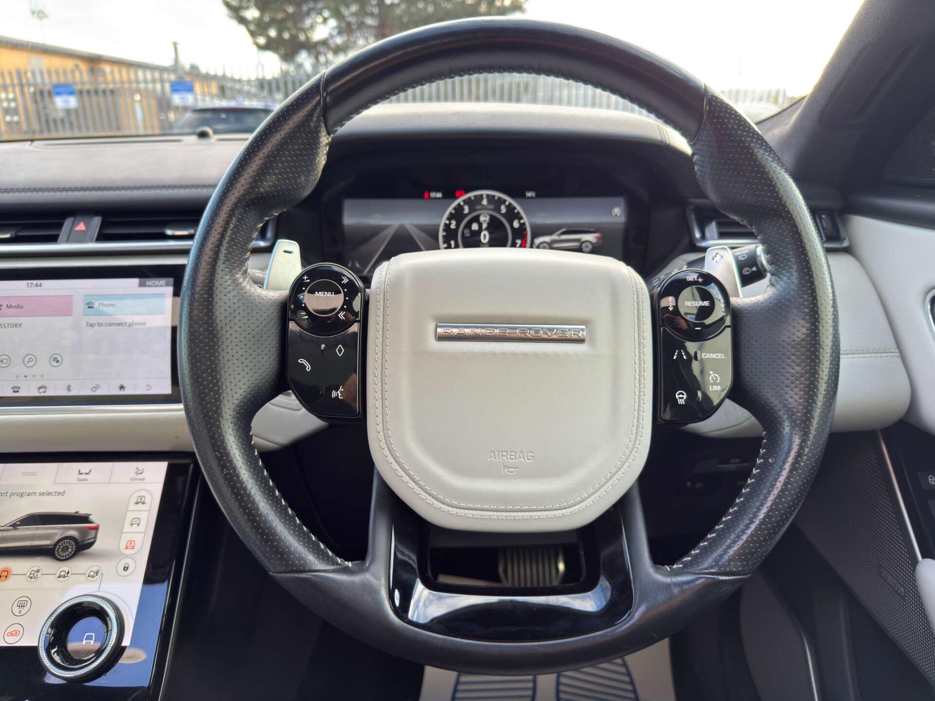 Land Rover Range Rover Velar view 50