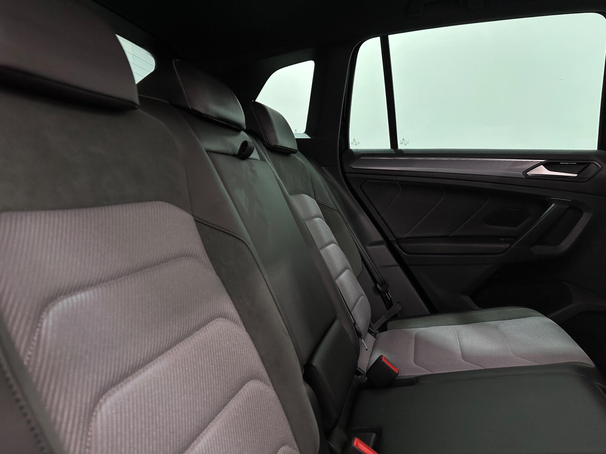 Volkswagen Tiguan view 42