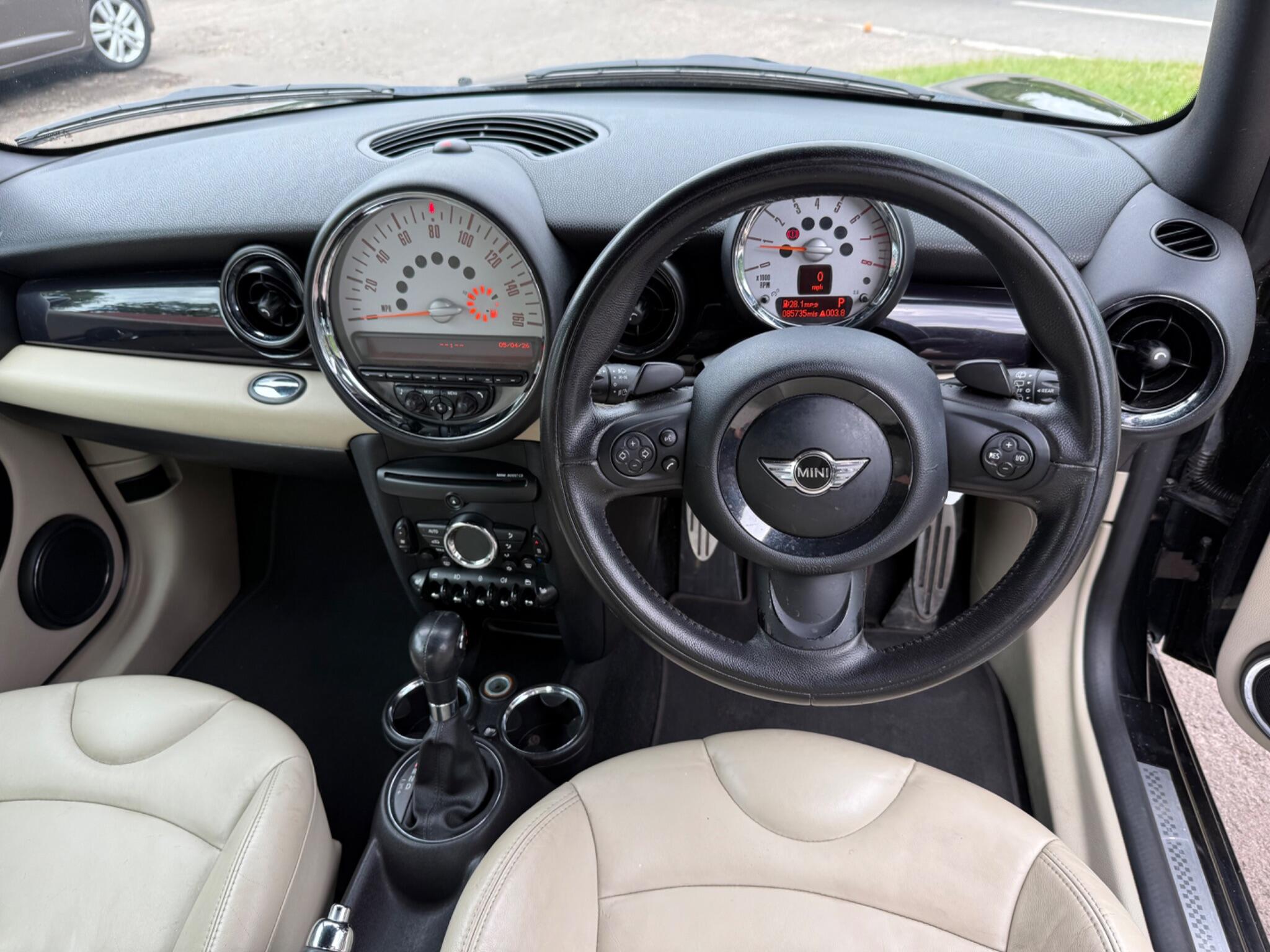 Mini Hatch view 36