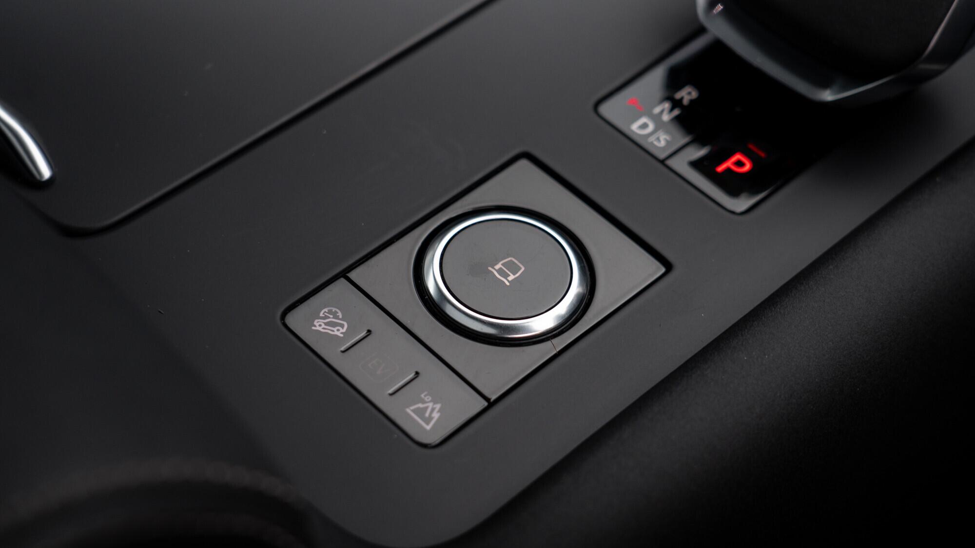 Land Rover Discovery 3 view 45