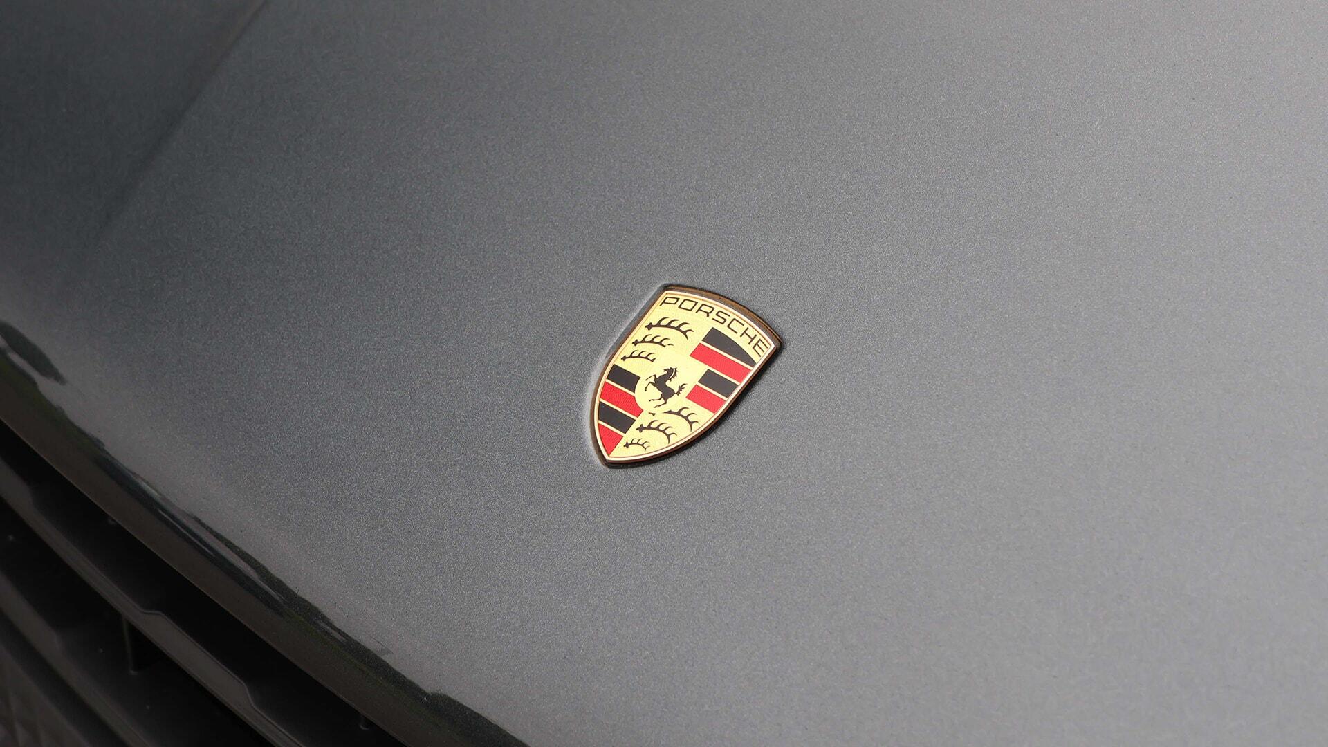 Porsche Macan view 32