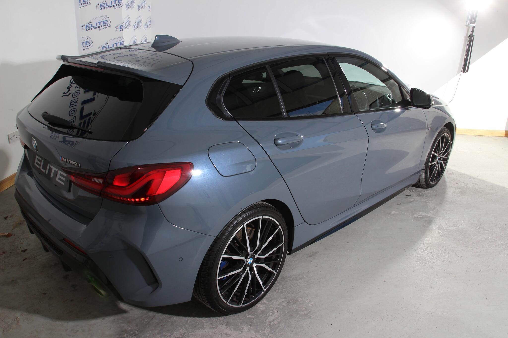 BMW 1 Series view 18