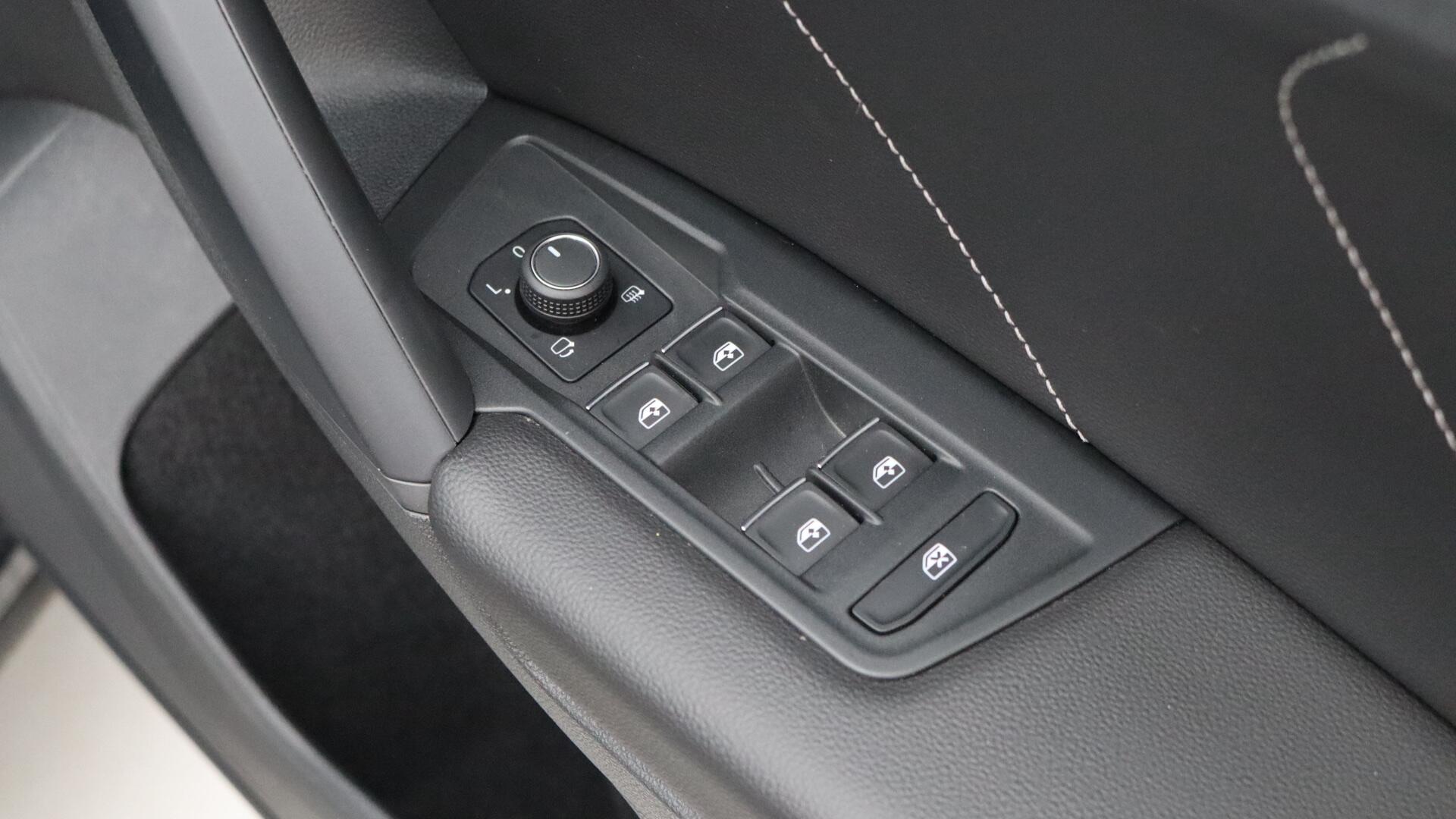 Volkswagen Tiguan view 21