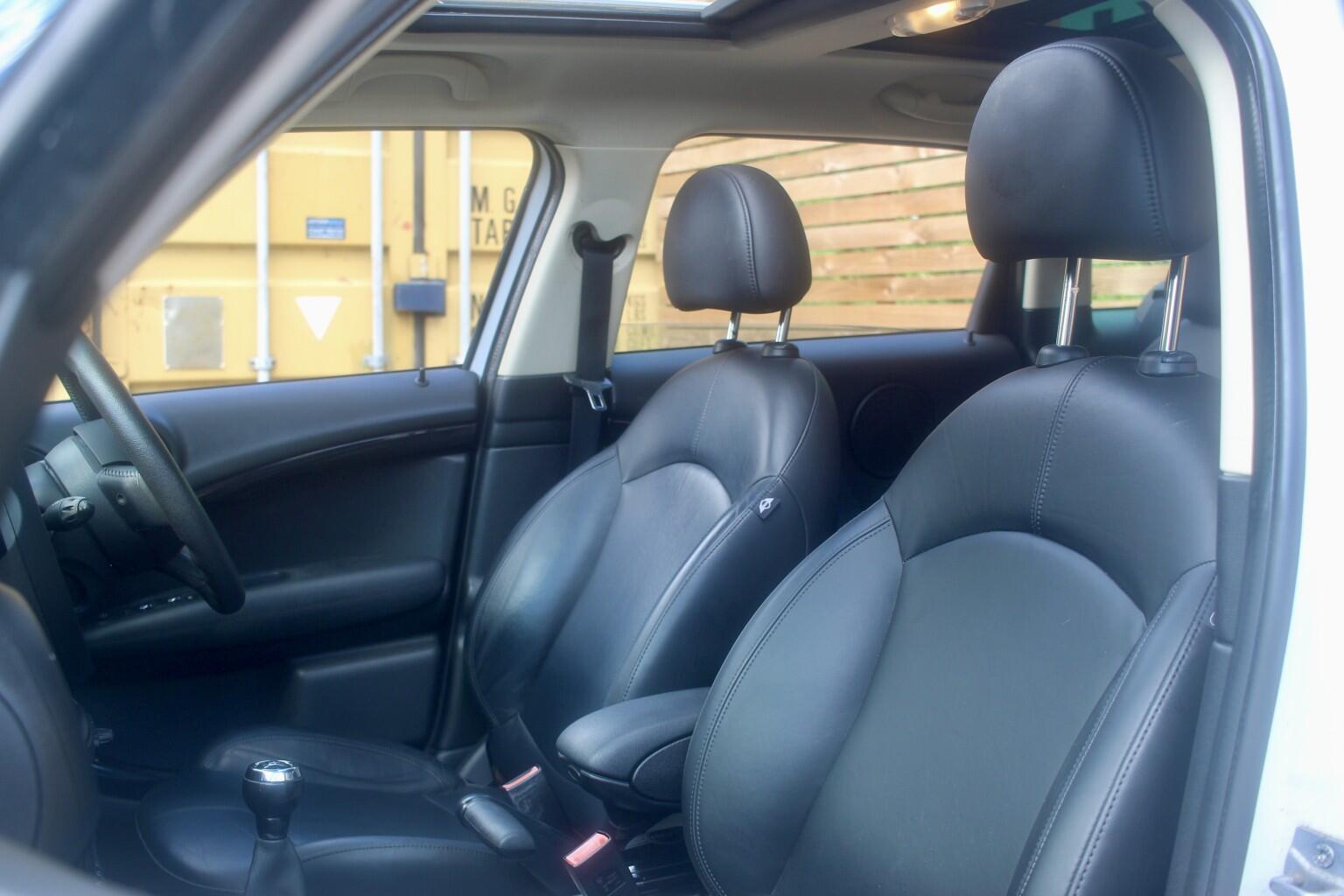 Mini Countryman view 14