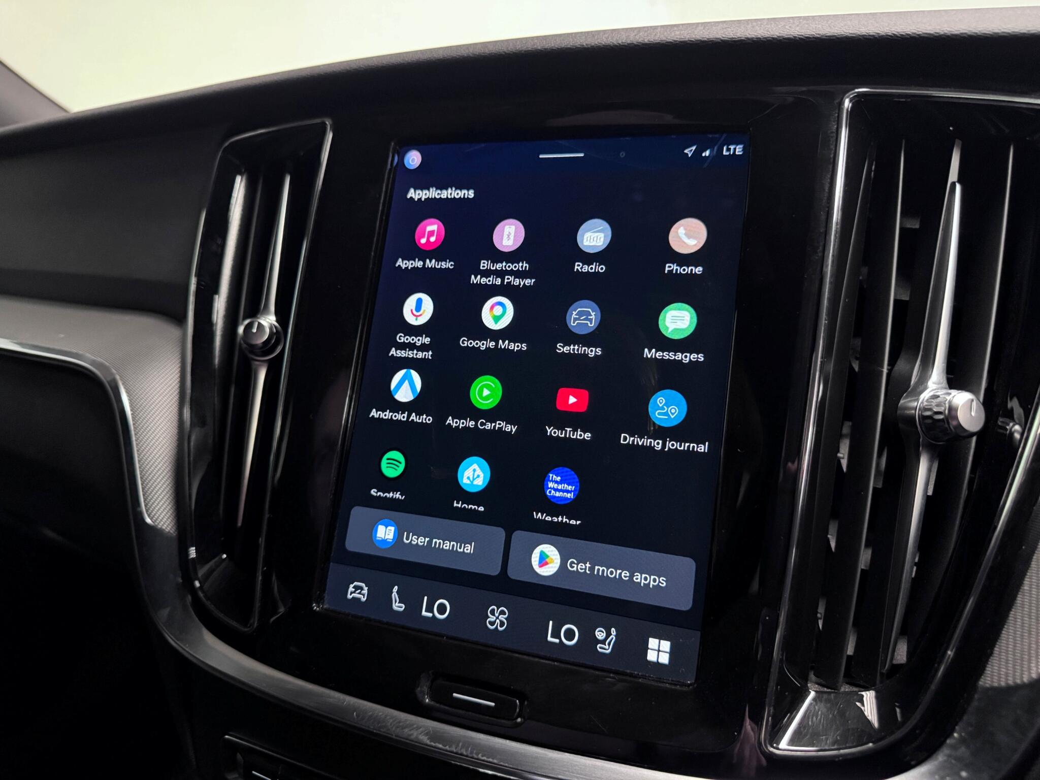 Volvo V60 view 11