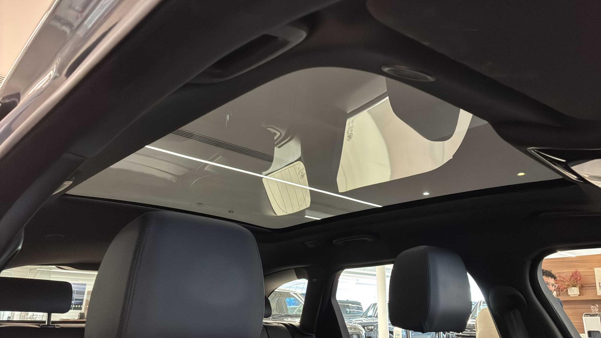 Land Rover Range Rover Velar view 26