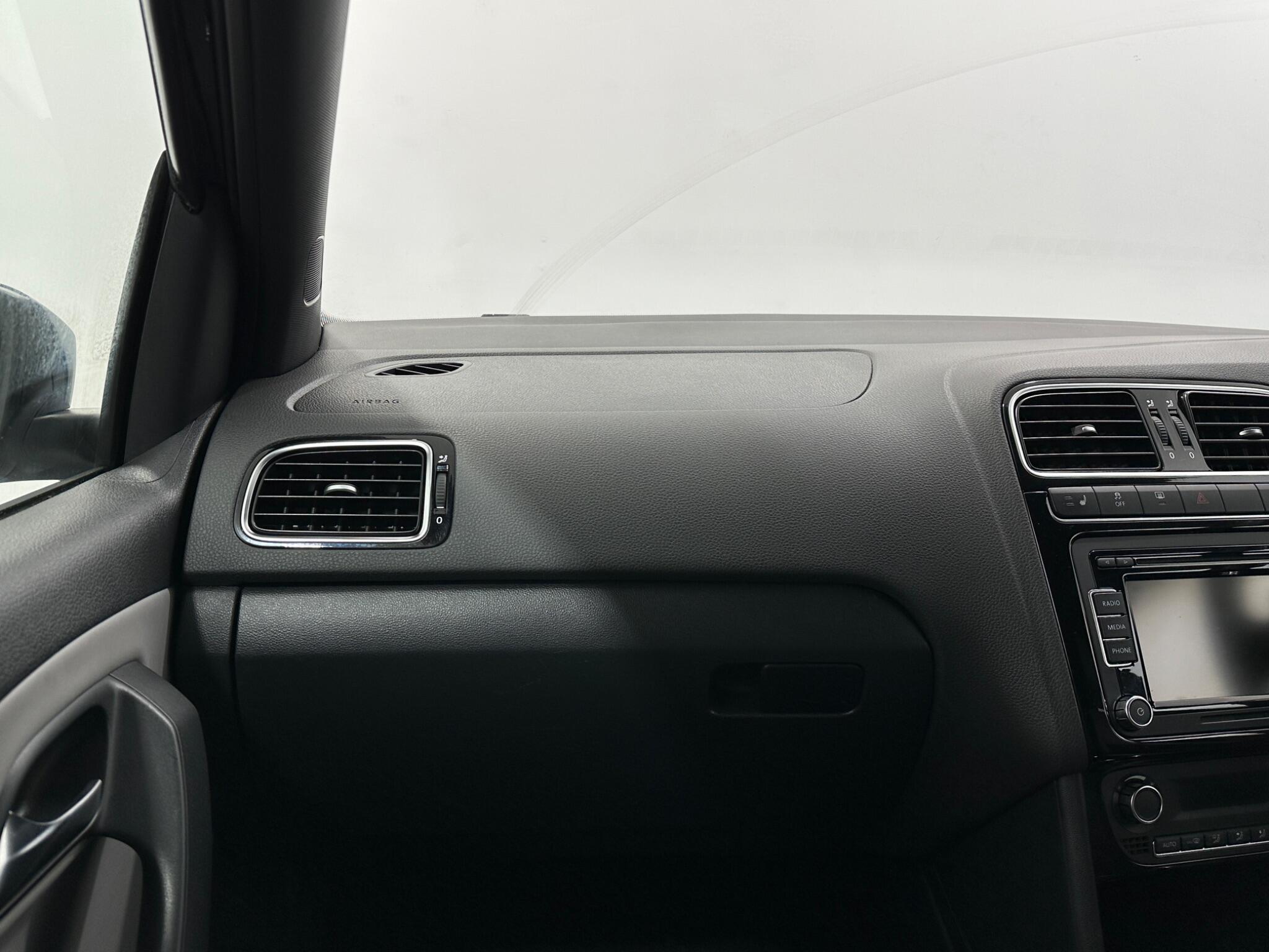 Volkswagen Polo view 27
