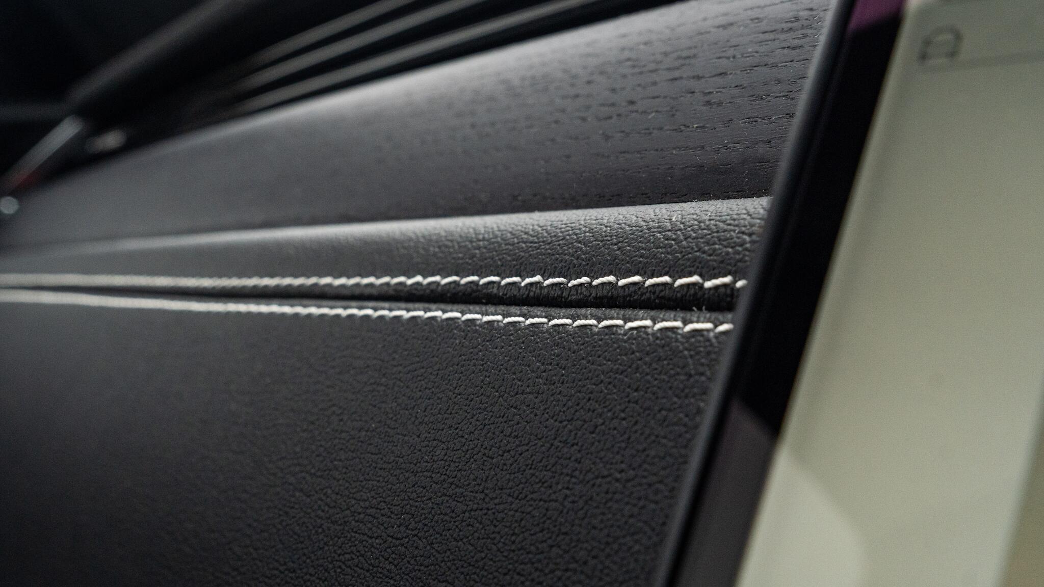 Jaguar F-Pace view 86