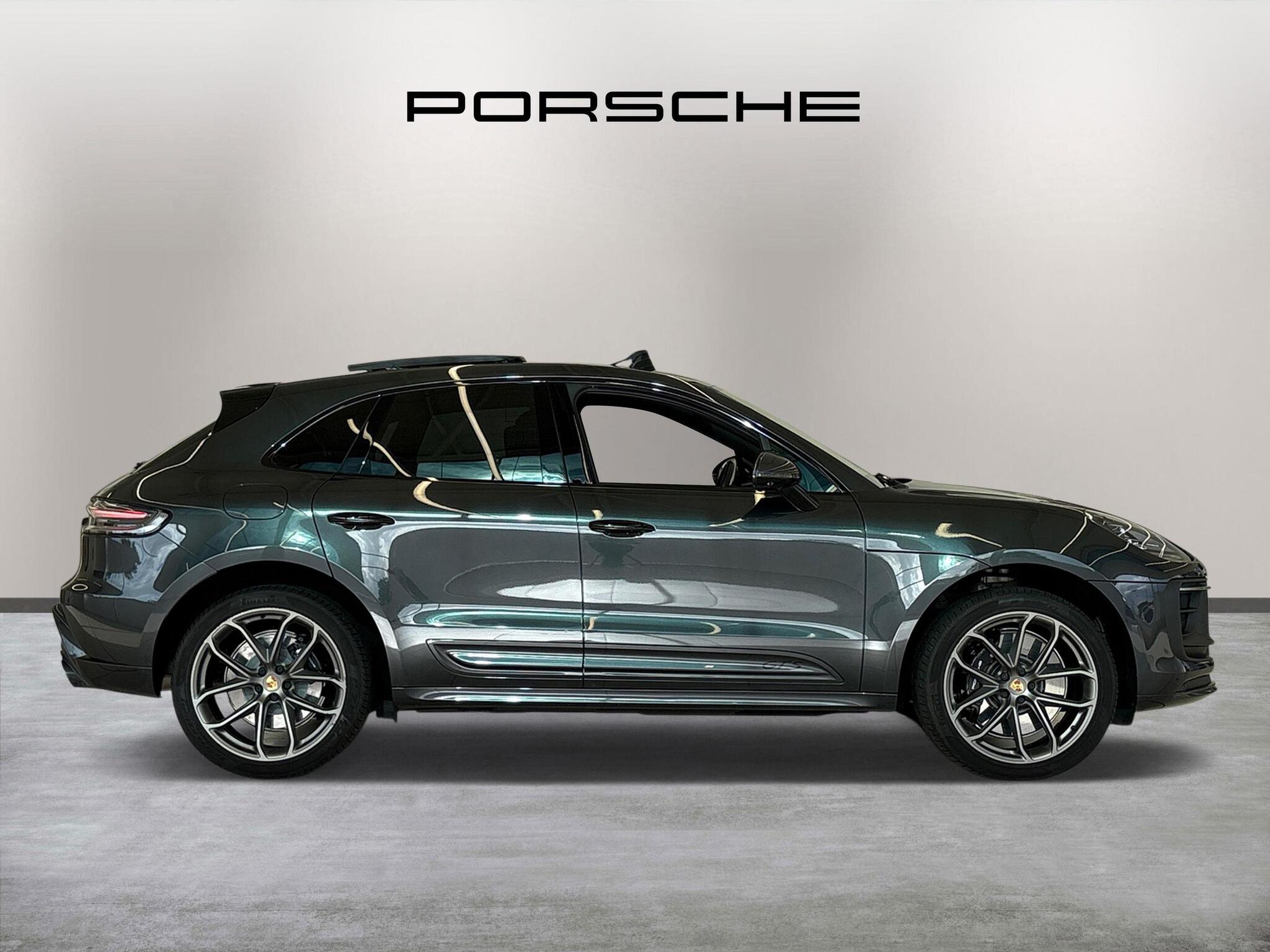 Porsche Macan view 8