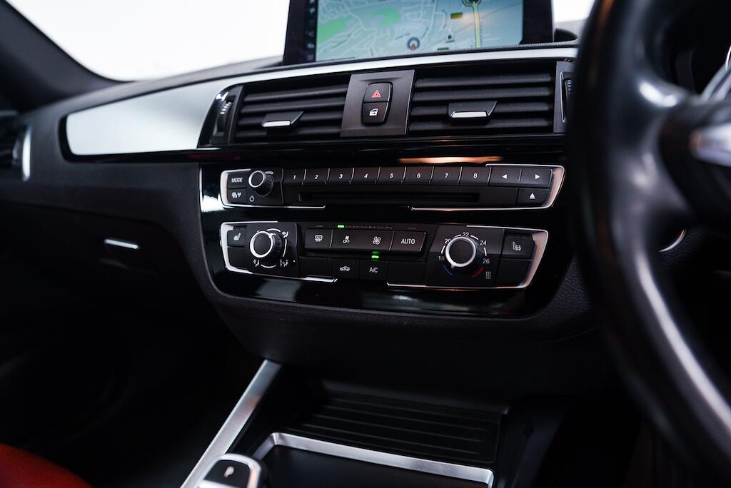 BMW 2 Series view 19