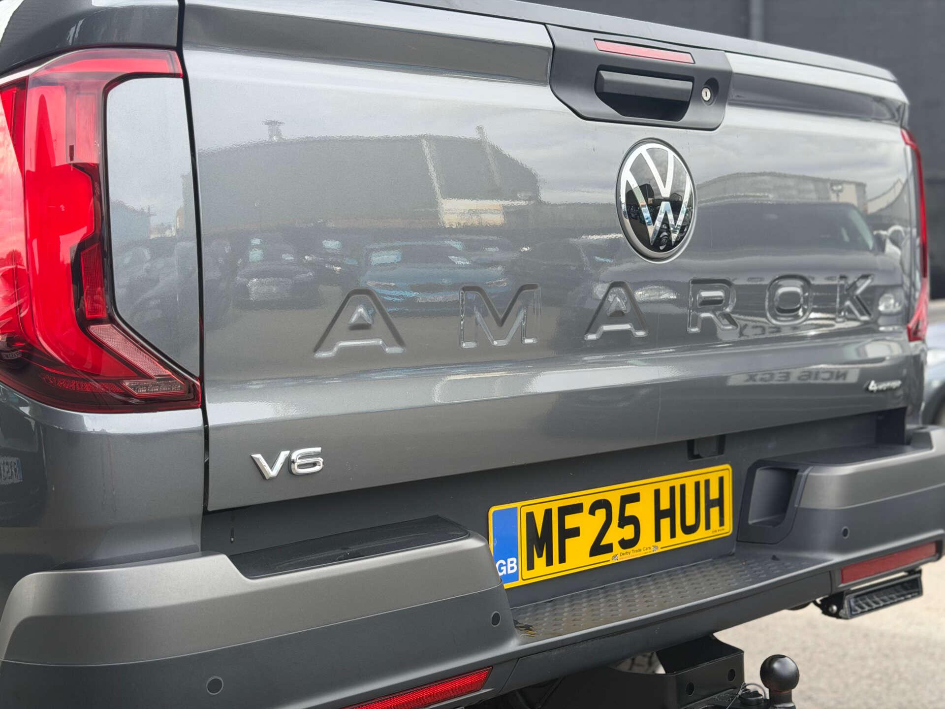 Volkswagen Amarok view 15