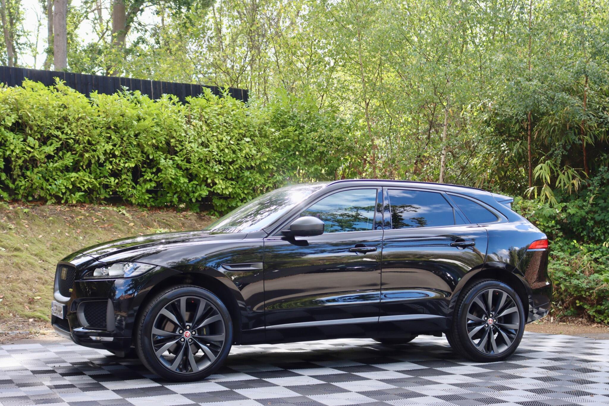 Jaguar F-Pace view 29