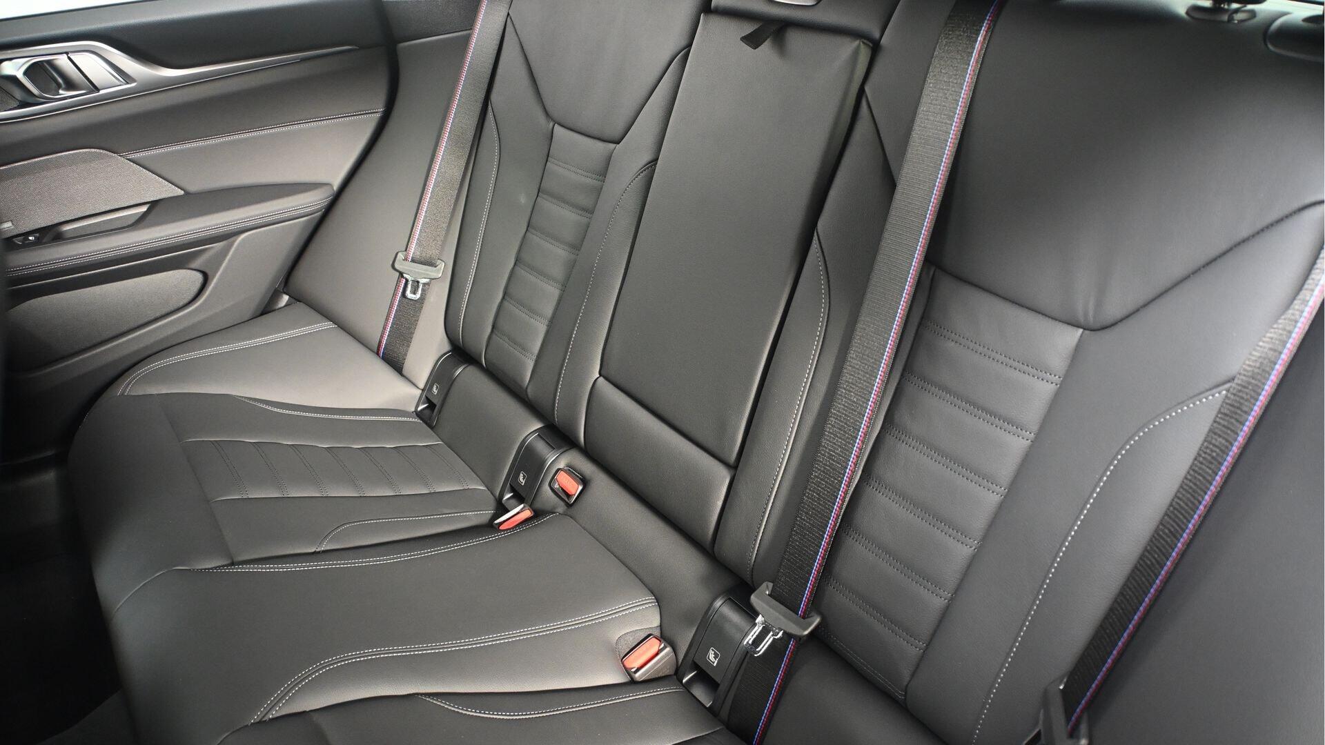 BMW I4 view 12