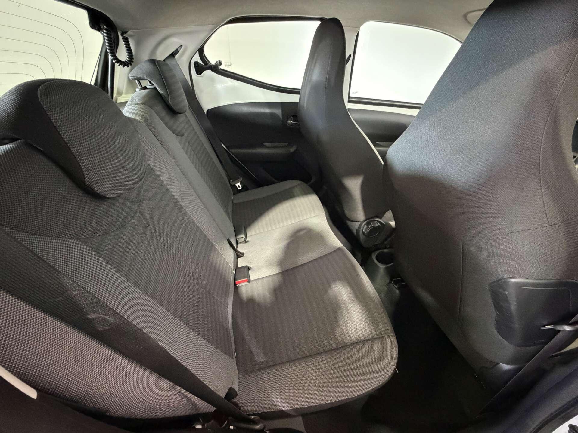 Toyota Aygo view 45