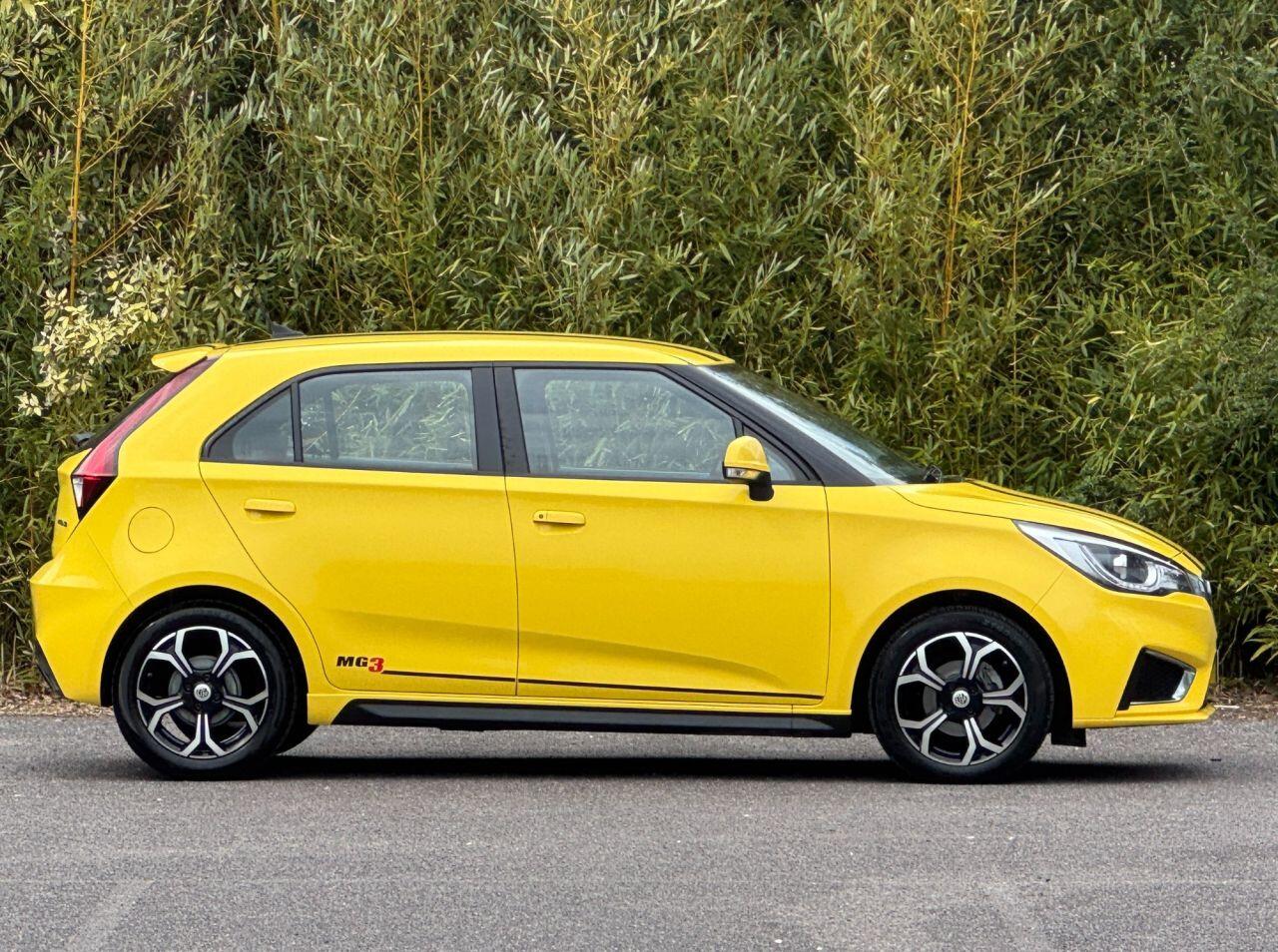 MG MG3 view 3