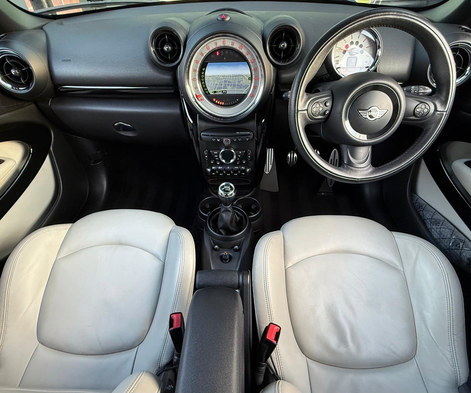 Mini Paceman view 43