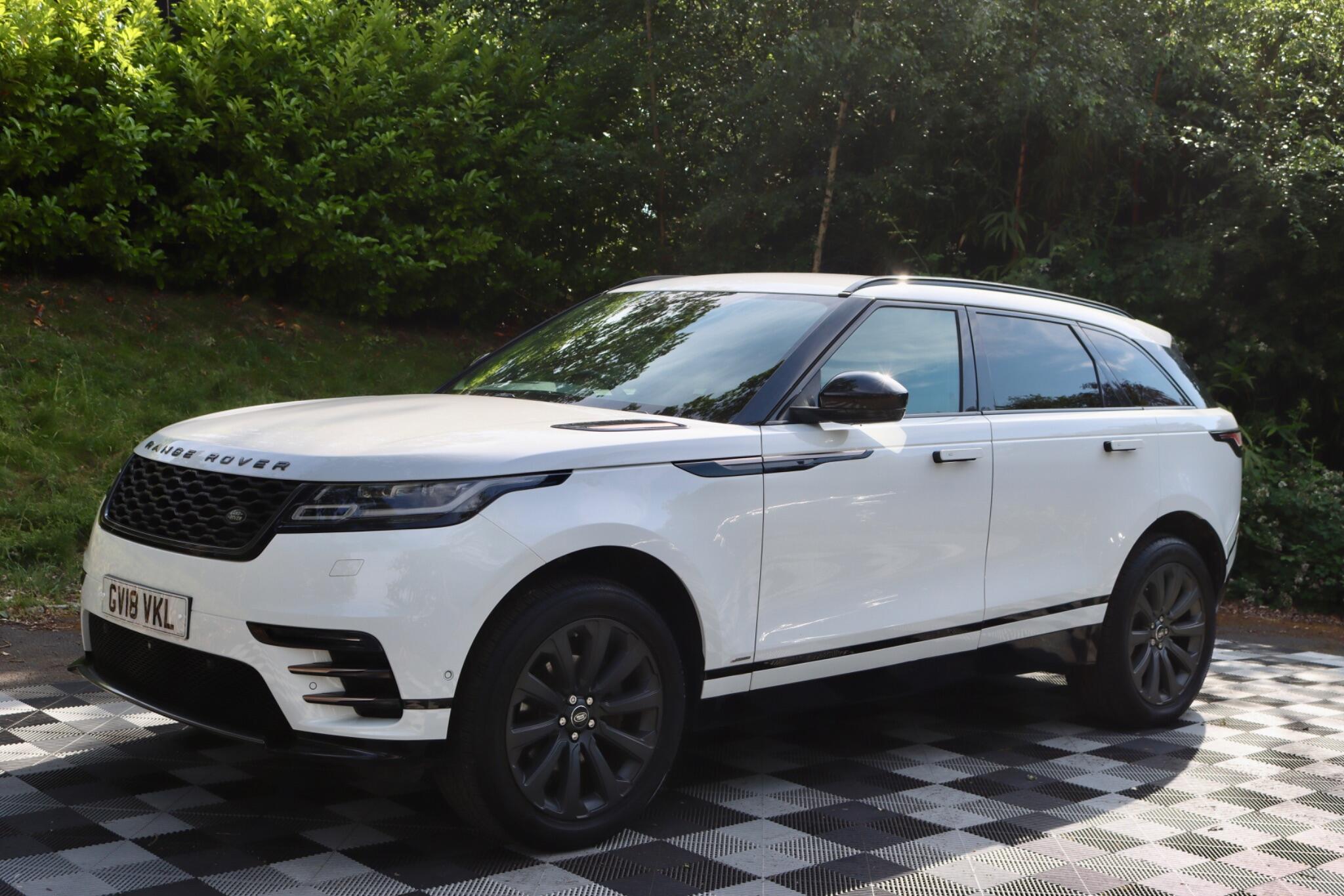 Land Rover Range Rover Velar view 11