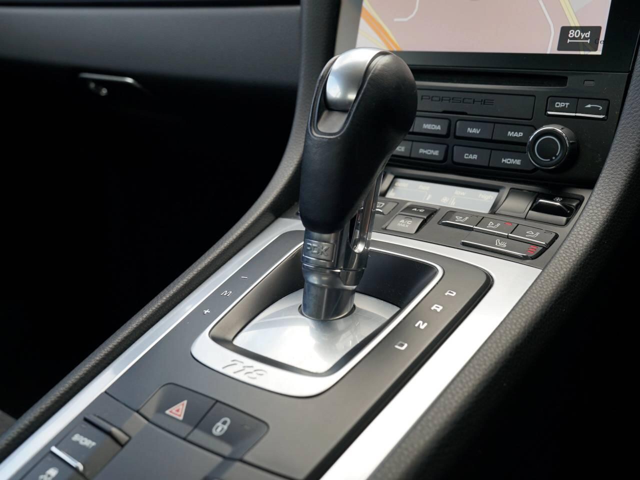 Porsche Cayman view 35