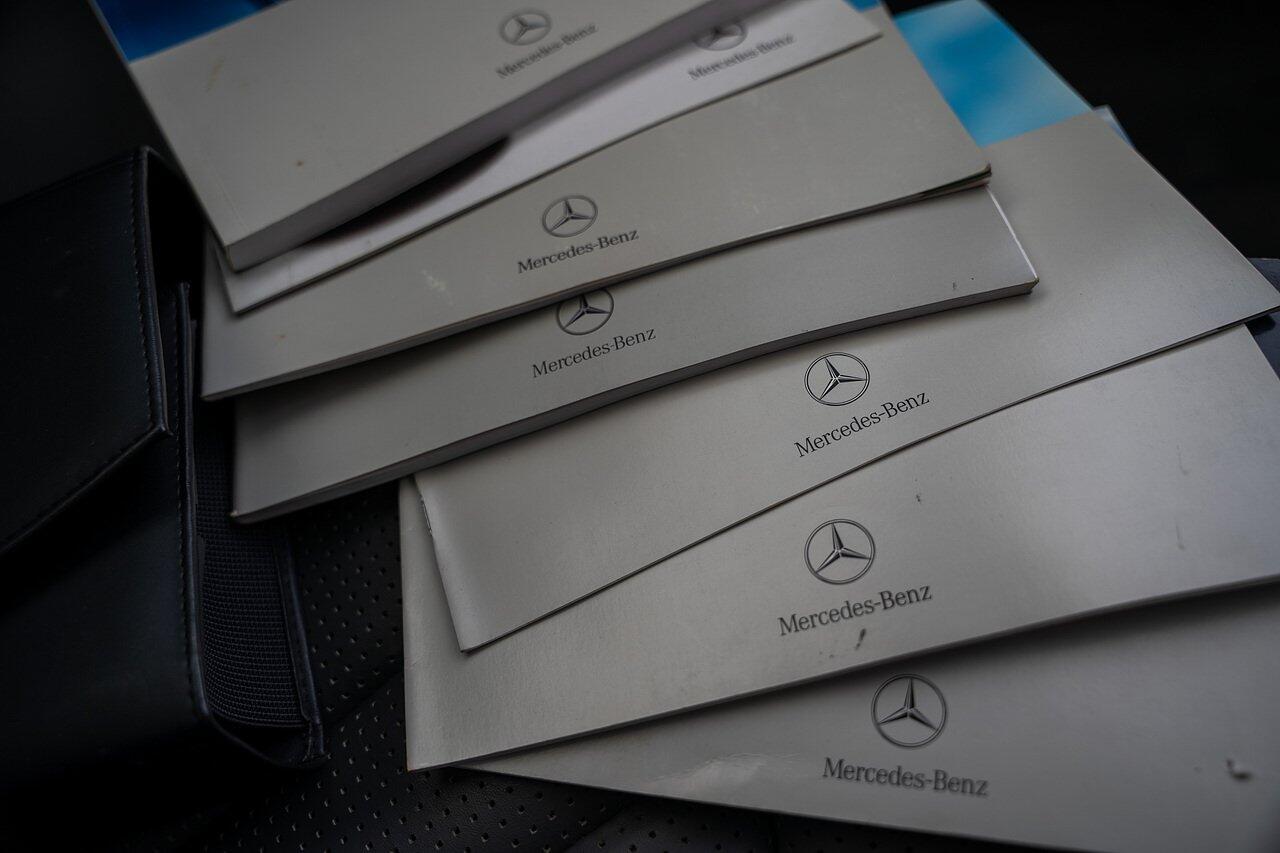 Mercedes-Benz SL view 112