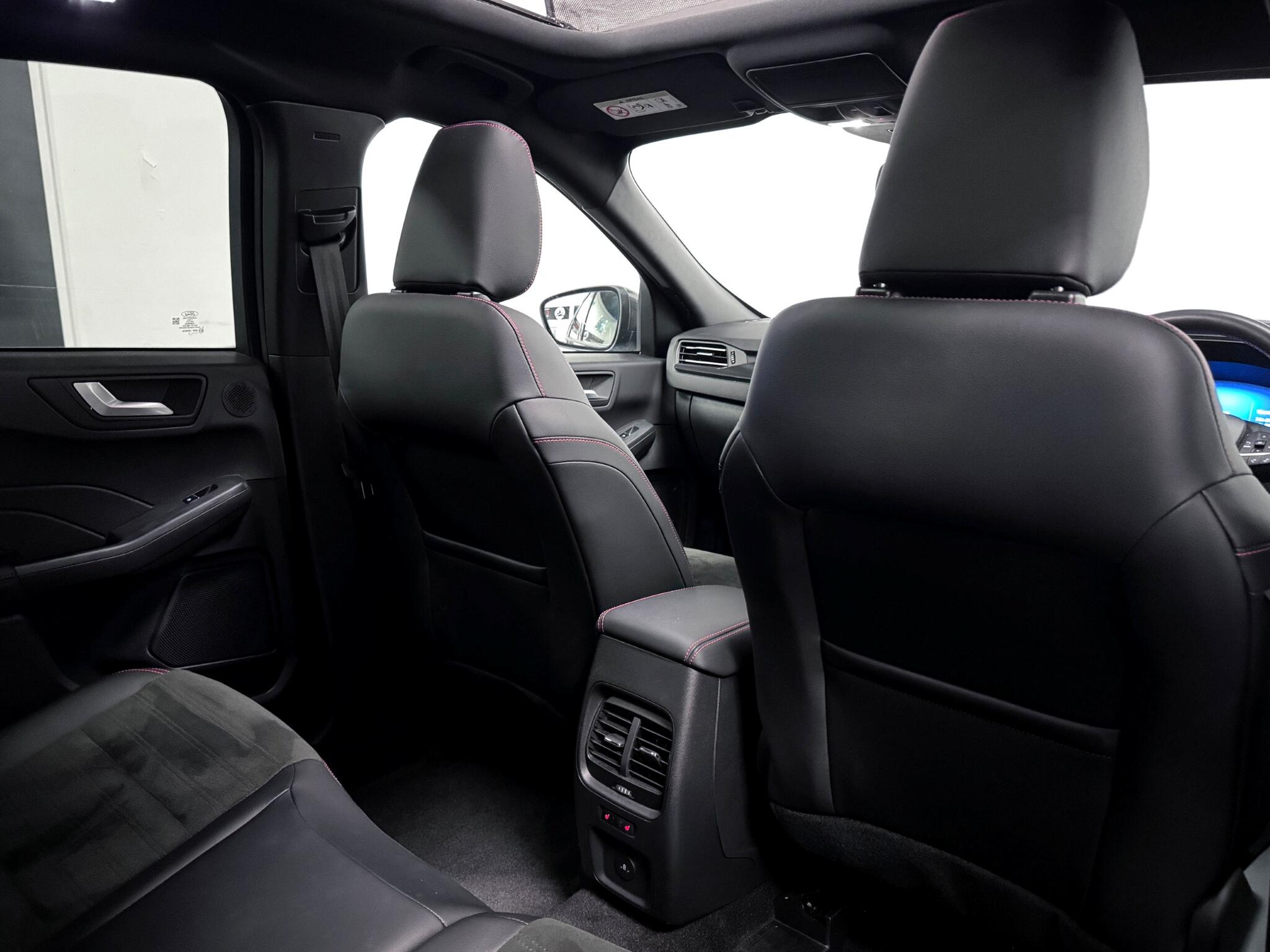 Ford Kuga view 9