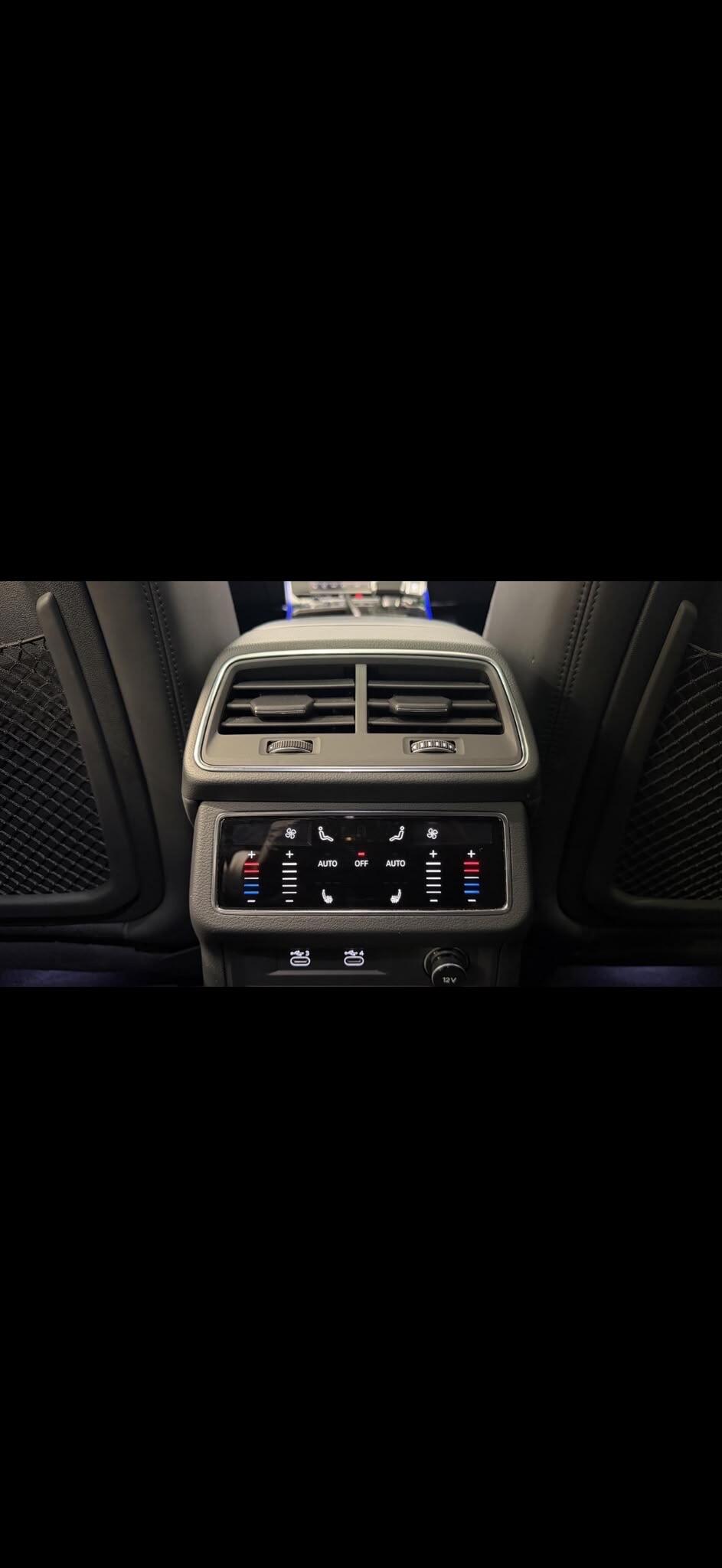 Audi RS7 view 14