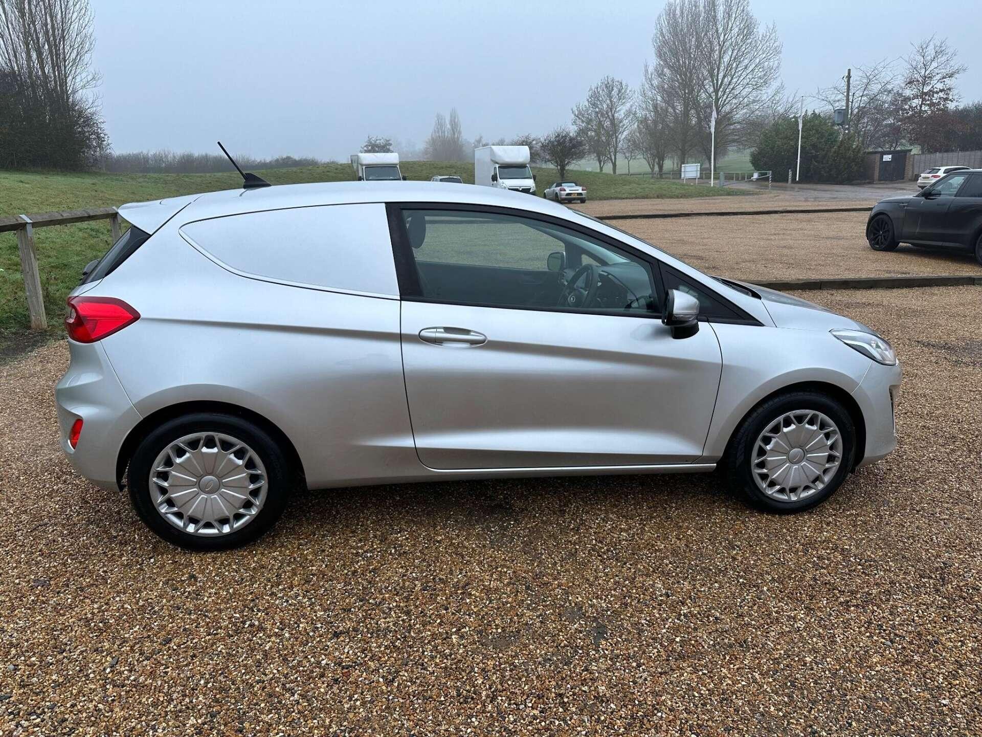 Ford Fiesta view 7