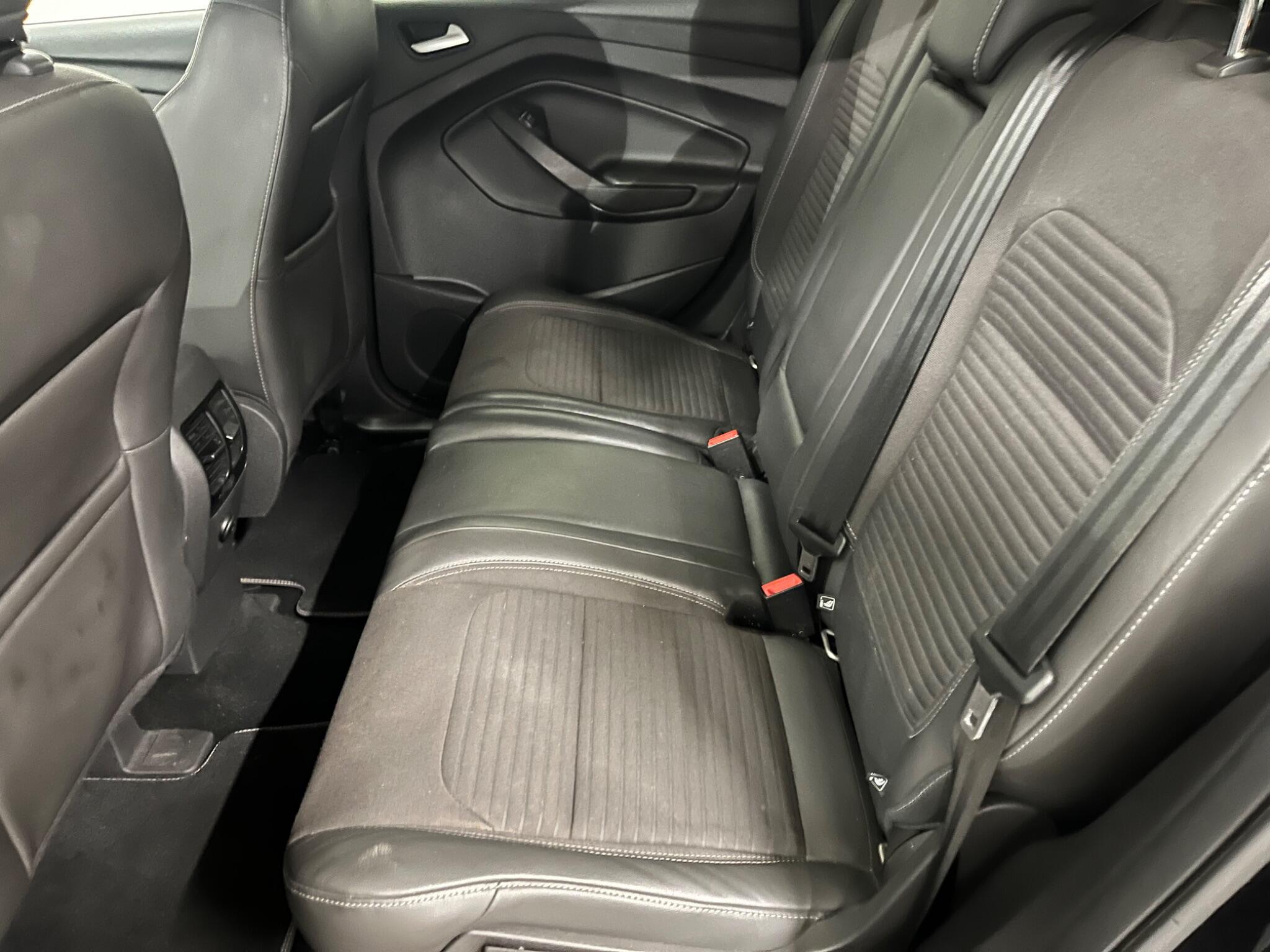 2018 Ford Kuga image 16