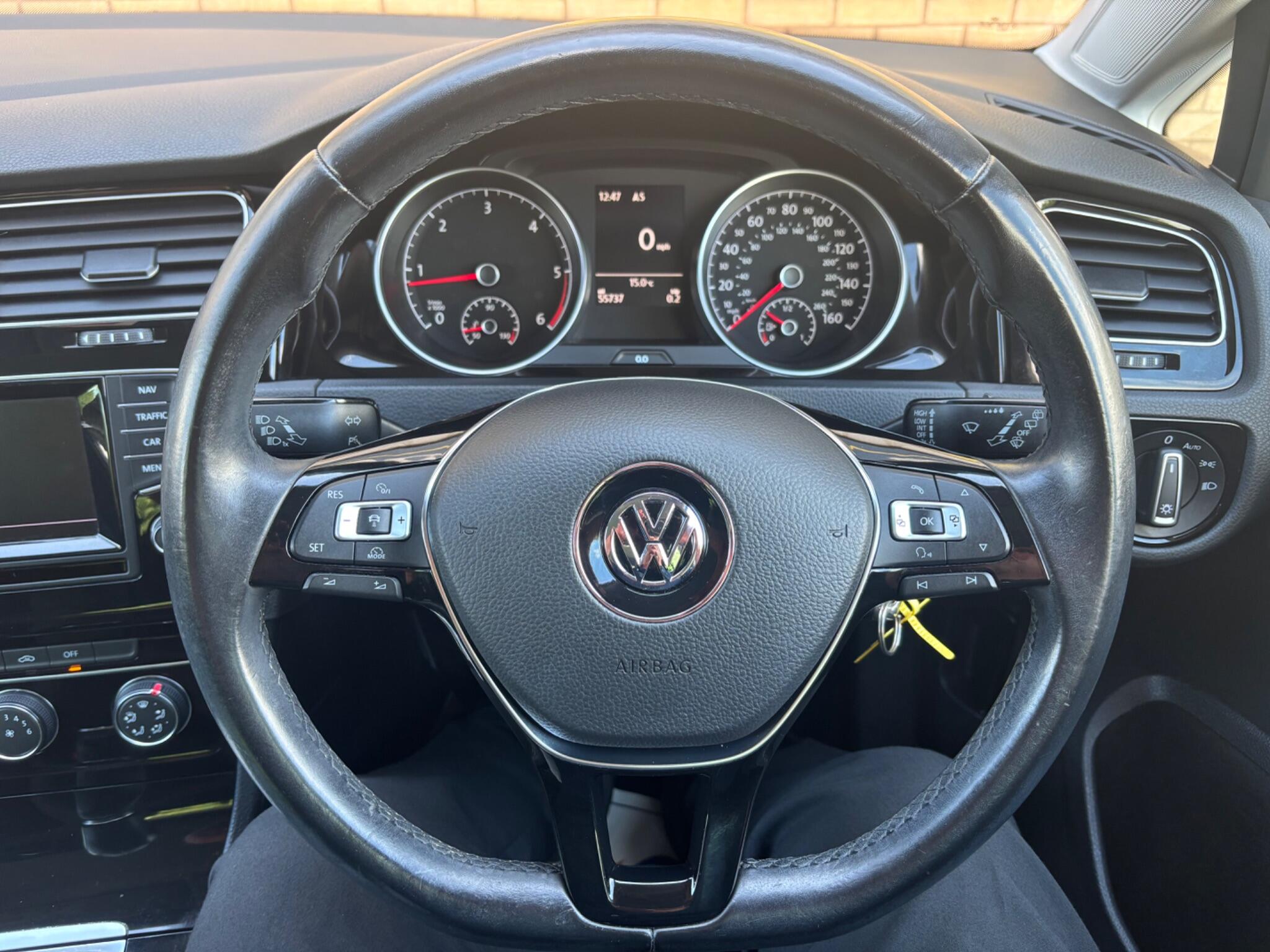 Volkswagen Golf view 31
