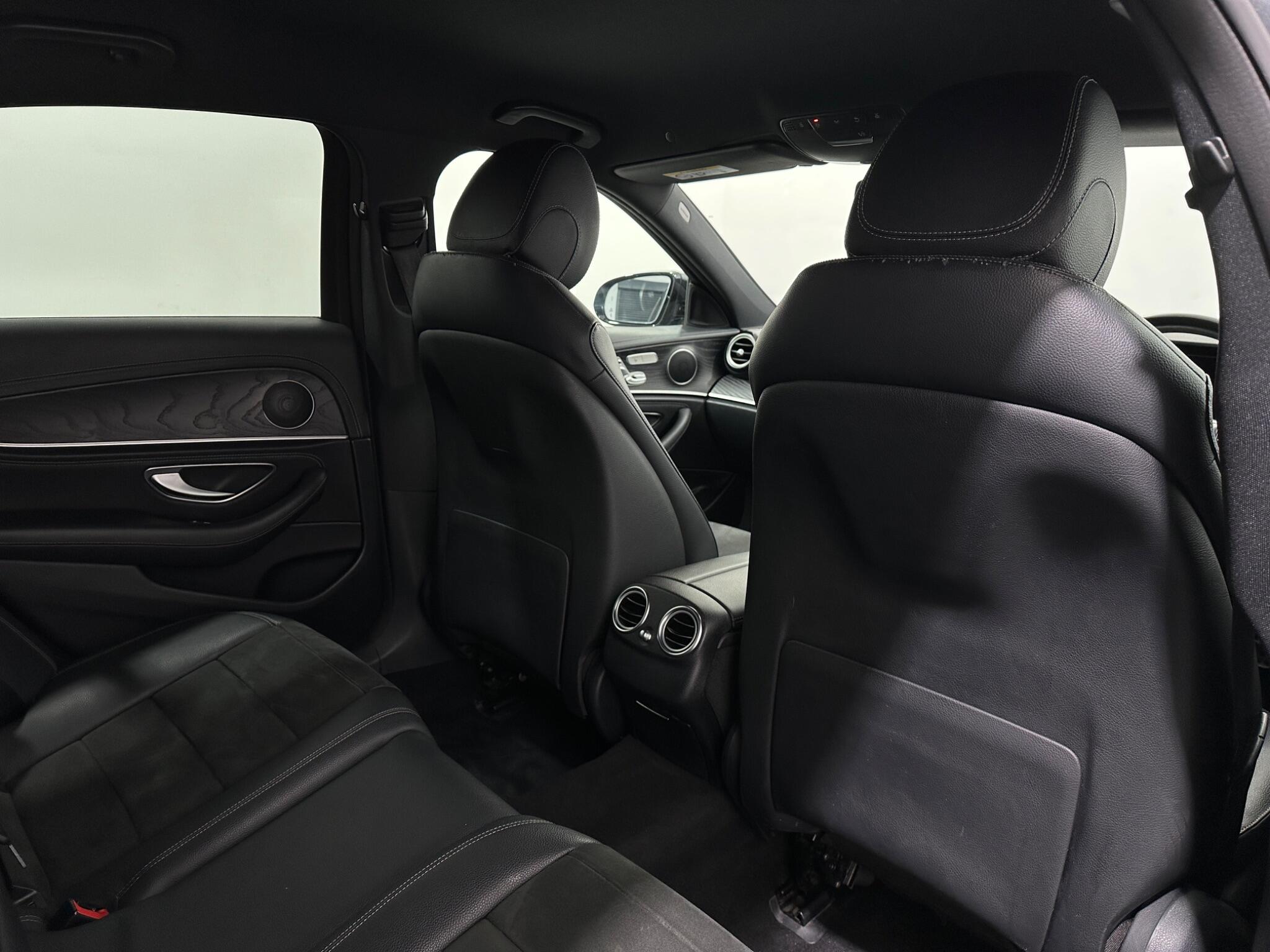 Mercedes-Benz E-Class view 43