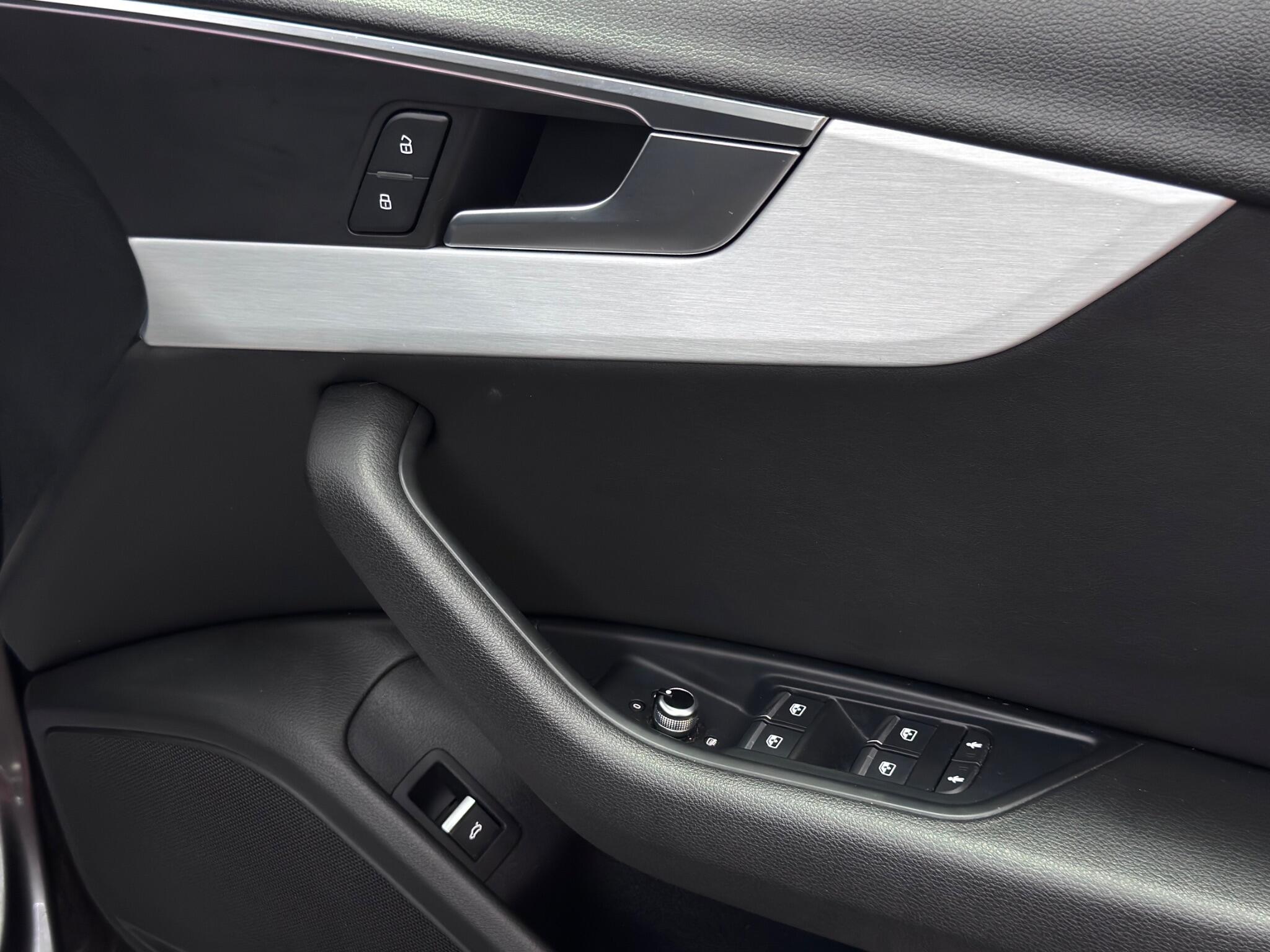 Audi A4 view 45