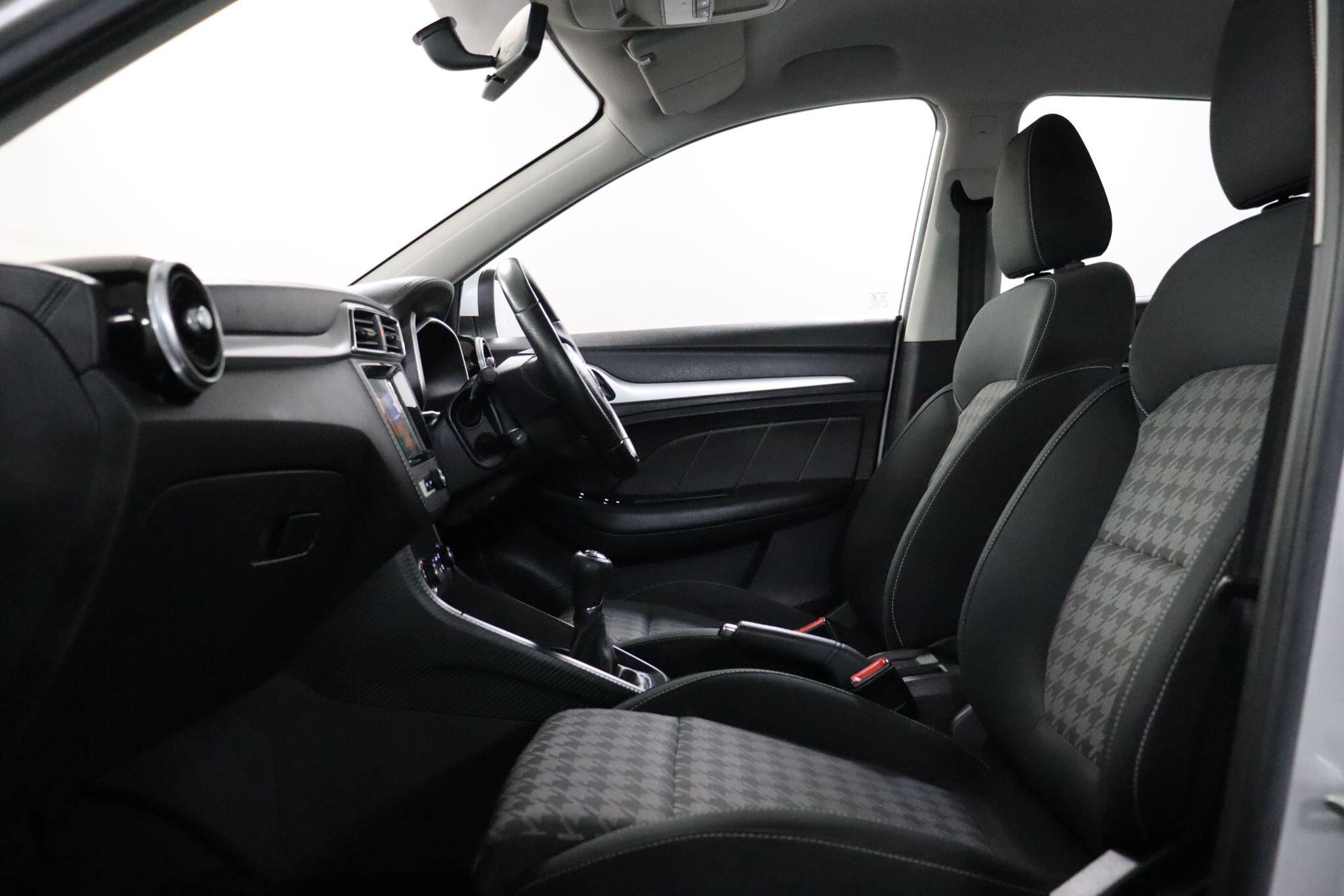 MG MG ZS view 46