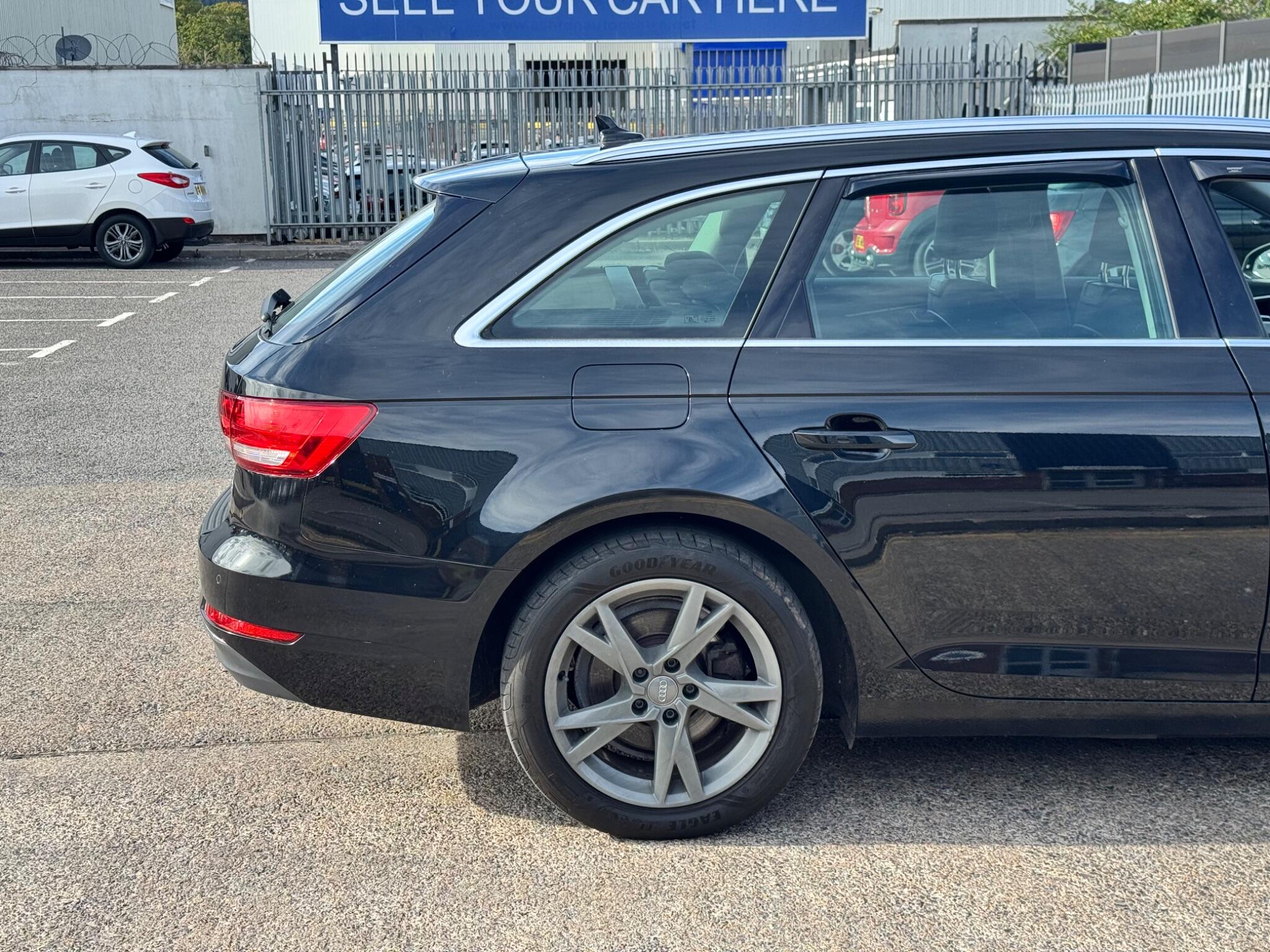 Audi A4 view 49