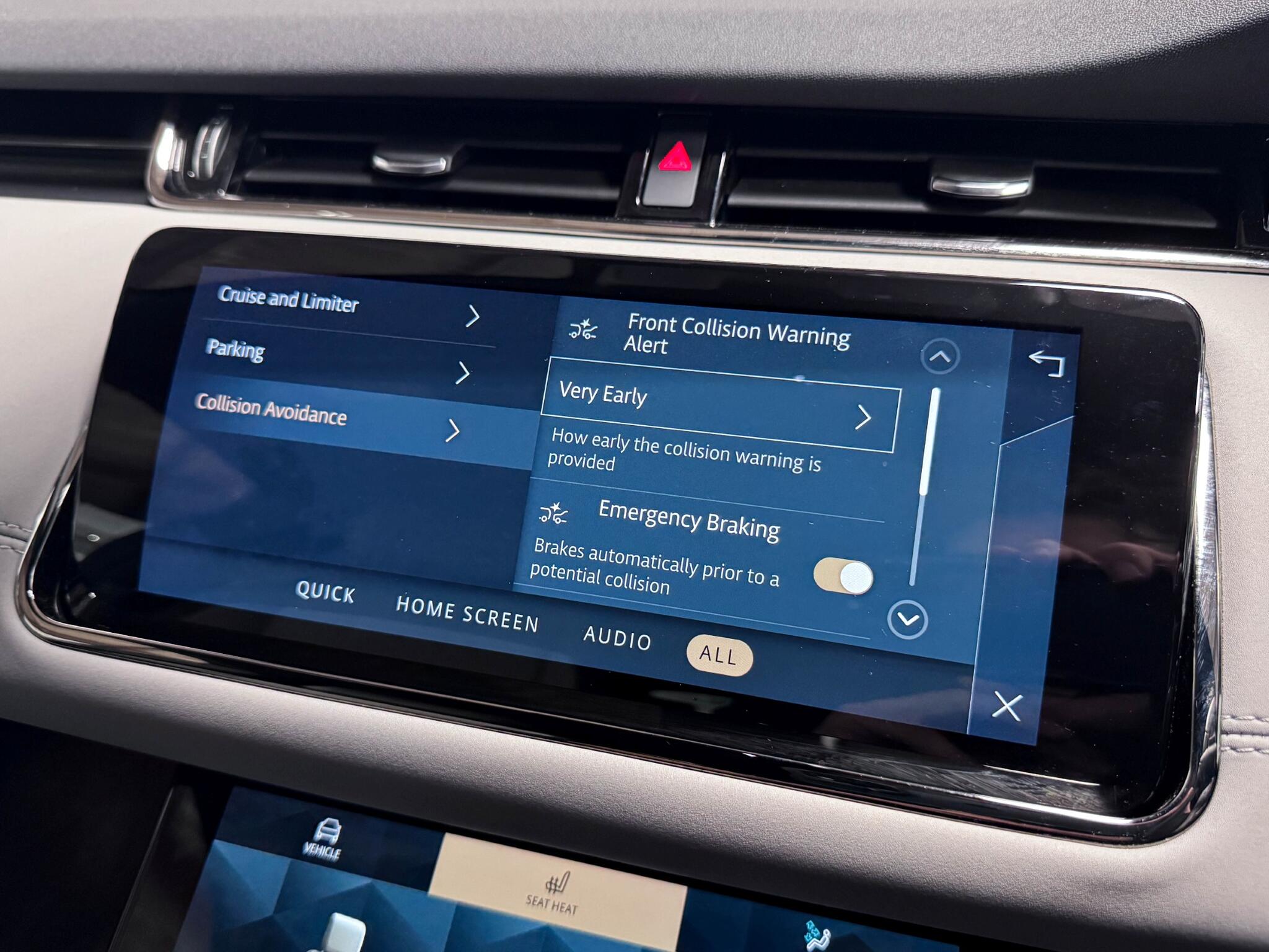 Land Rover Range Rover Evoque view 64