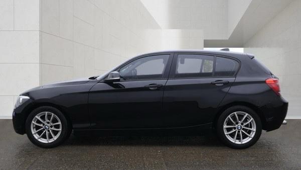 BMW 1 Series view 8