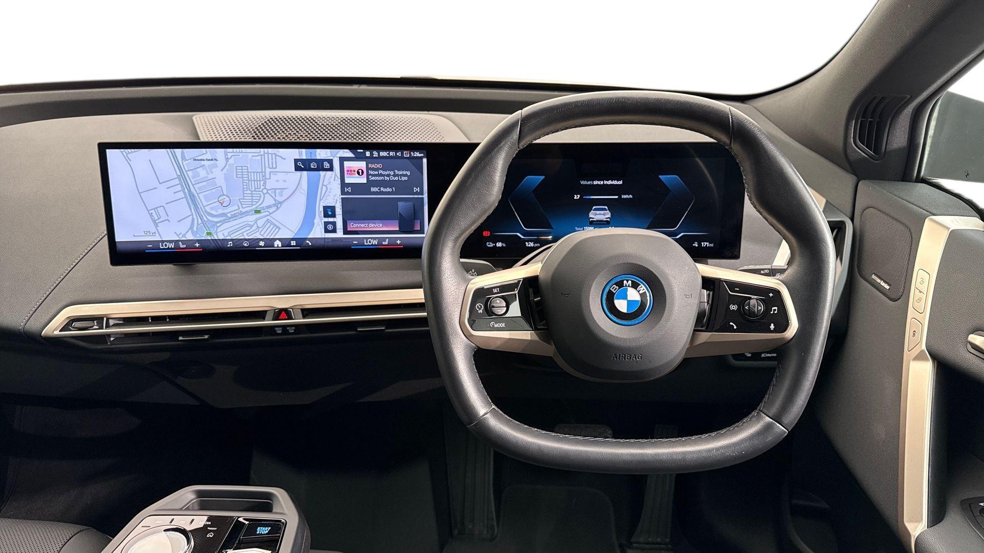 BMW Ix view 5