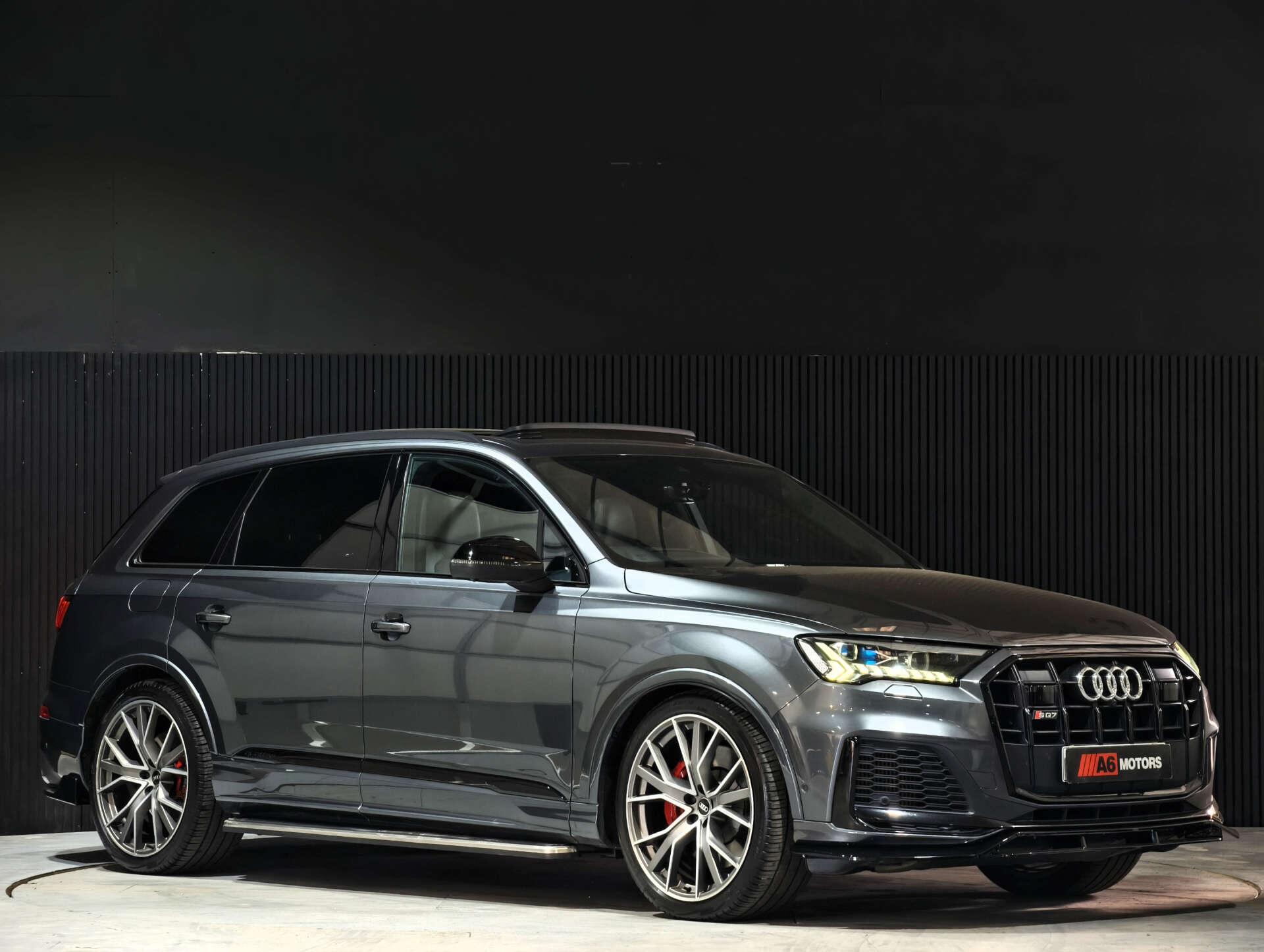 Audi SQ7 view 2