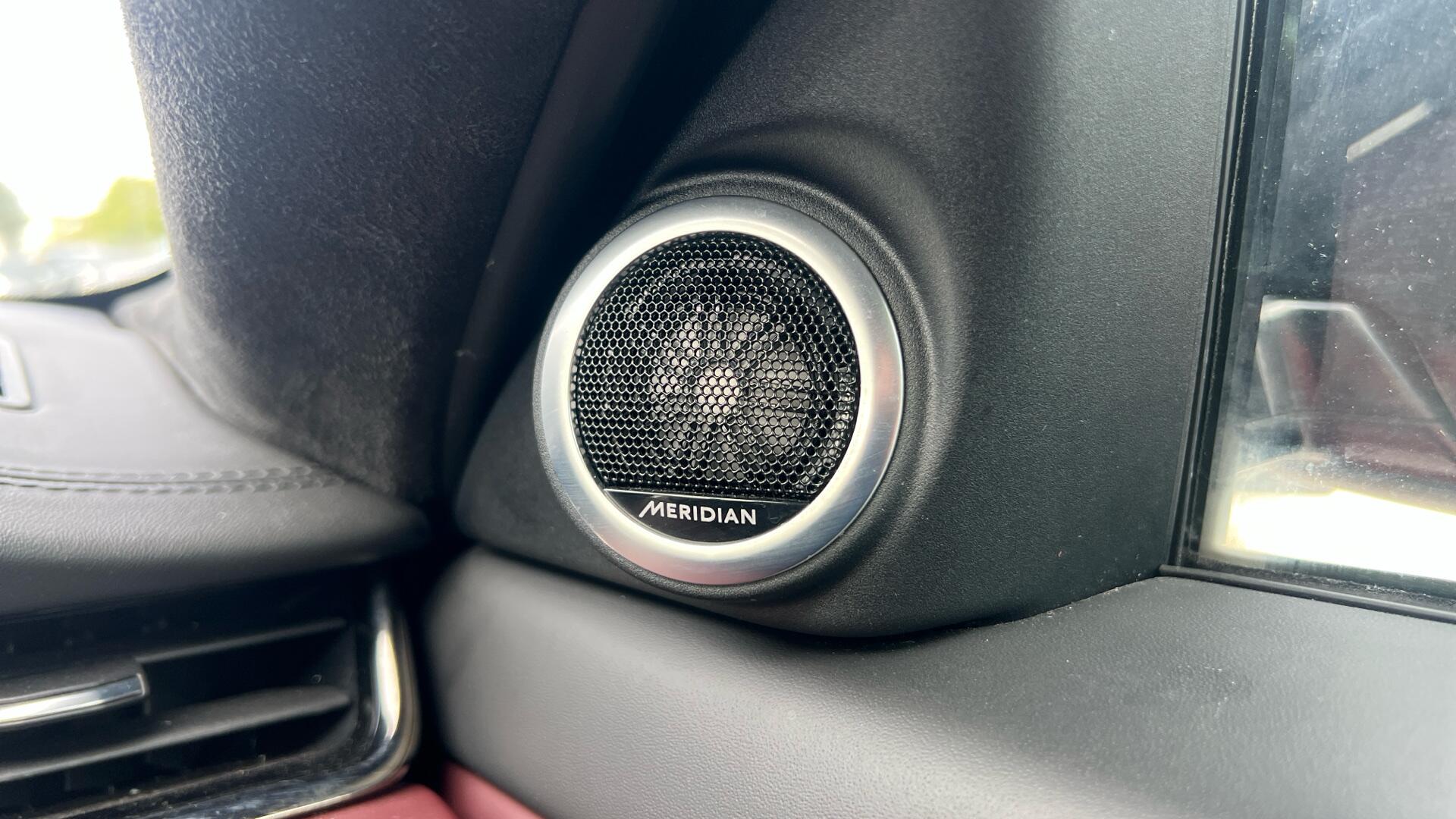 Land Rover Range Rover Evoque view 28