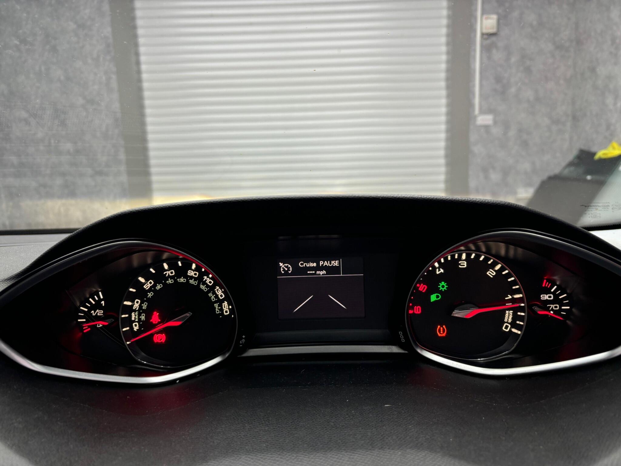 Peugeot 308 view 21