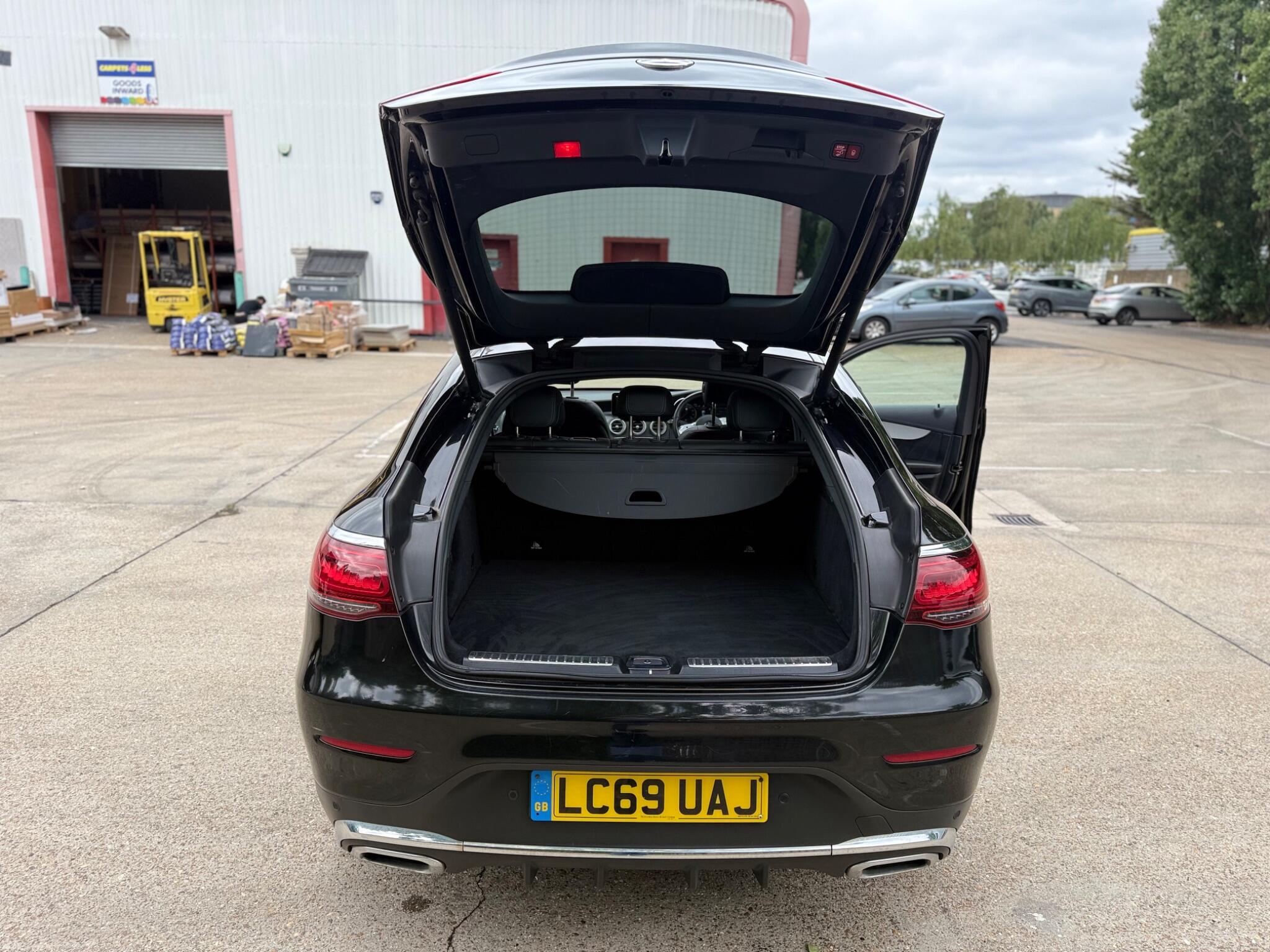 Mercedes-Benz GLC view 39