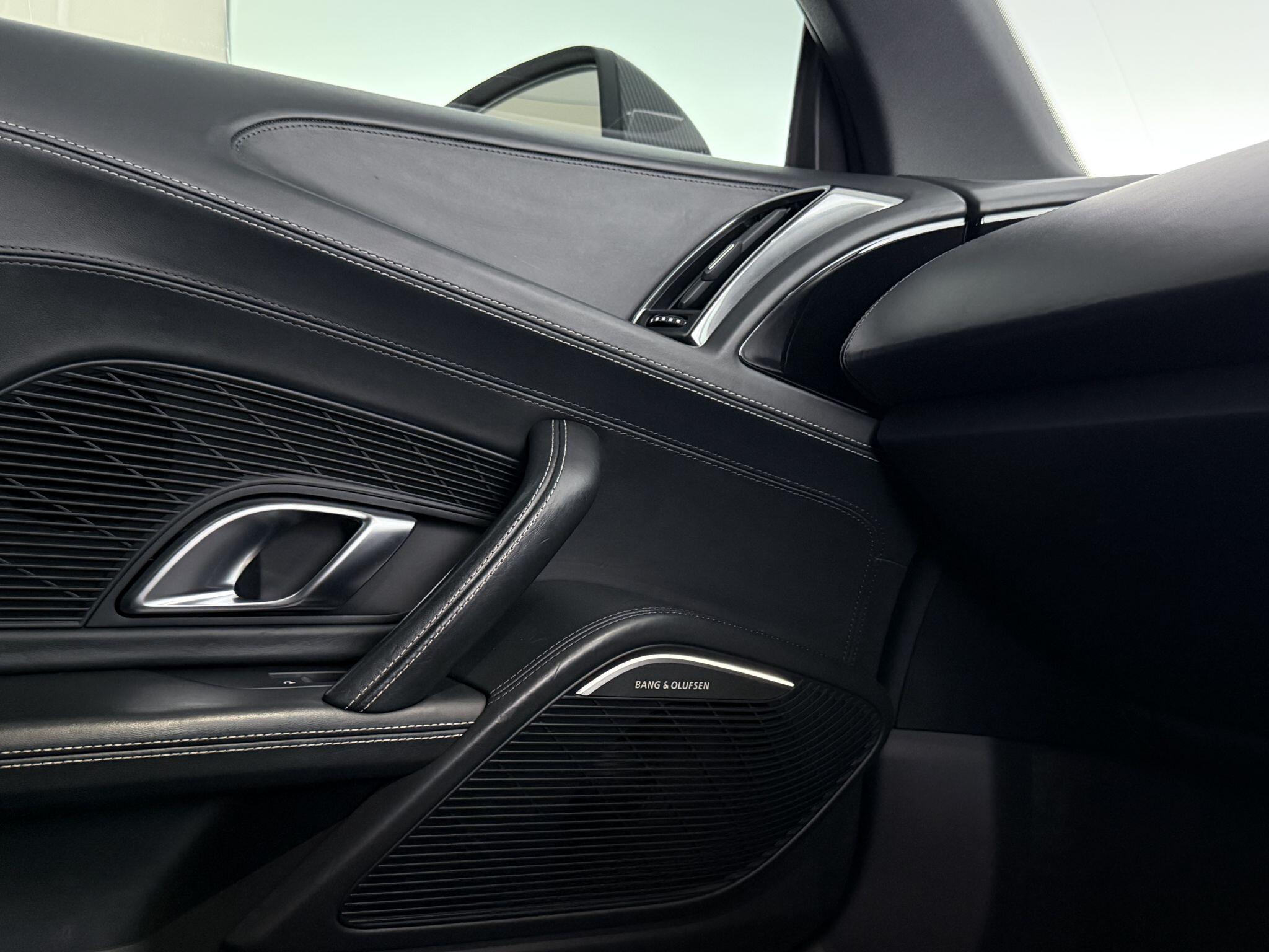 Audi R8 view 53