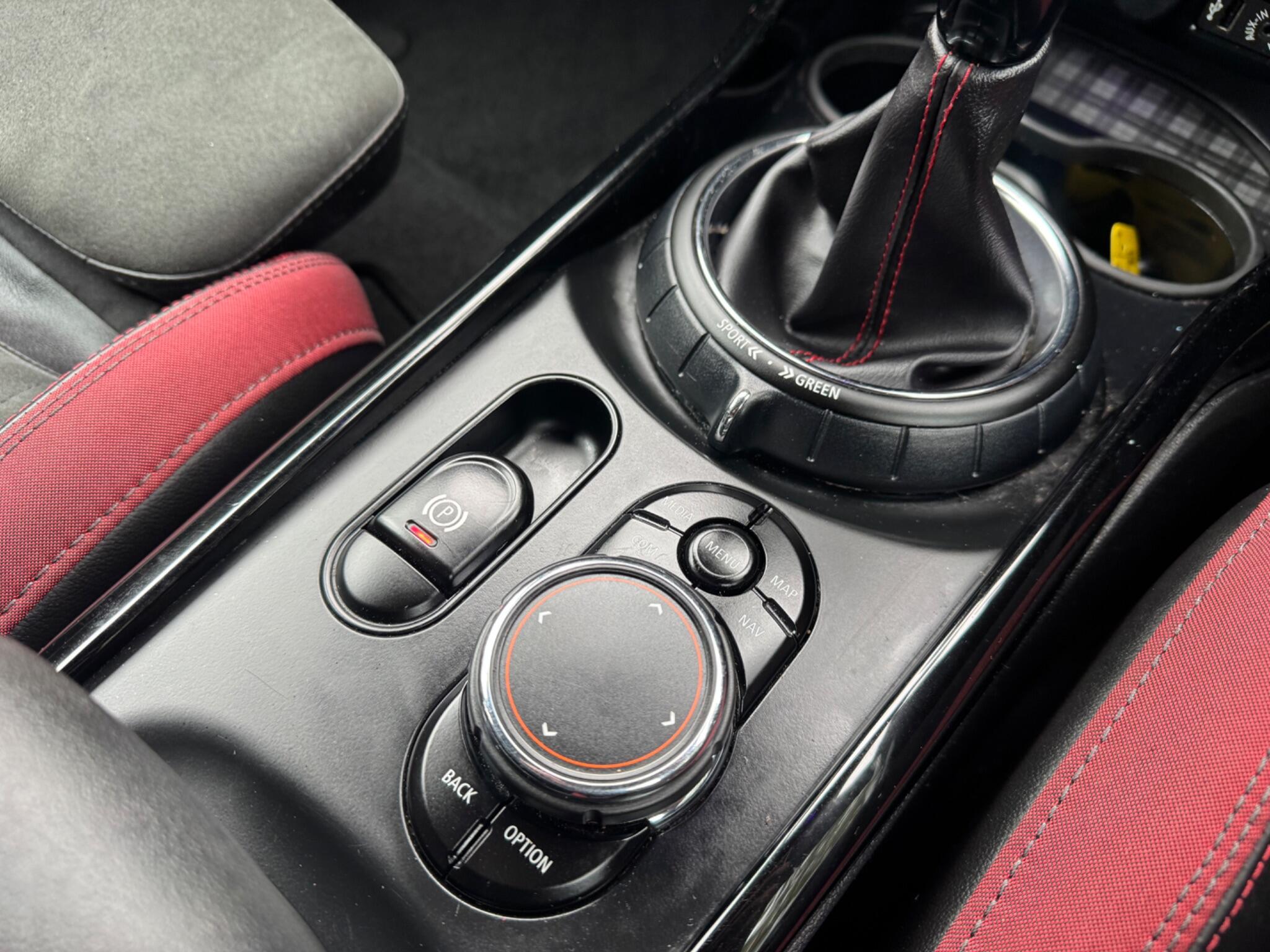 Mini Clubman view 29
