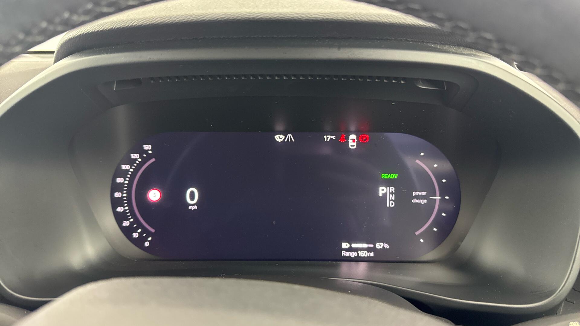 Volvo XC40 view 13