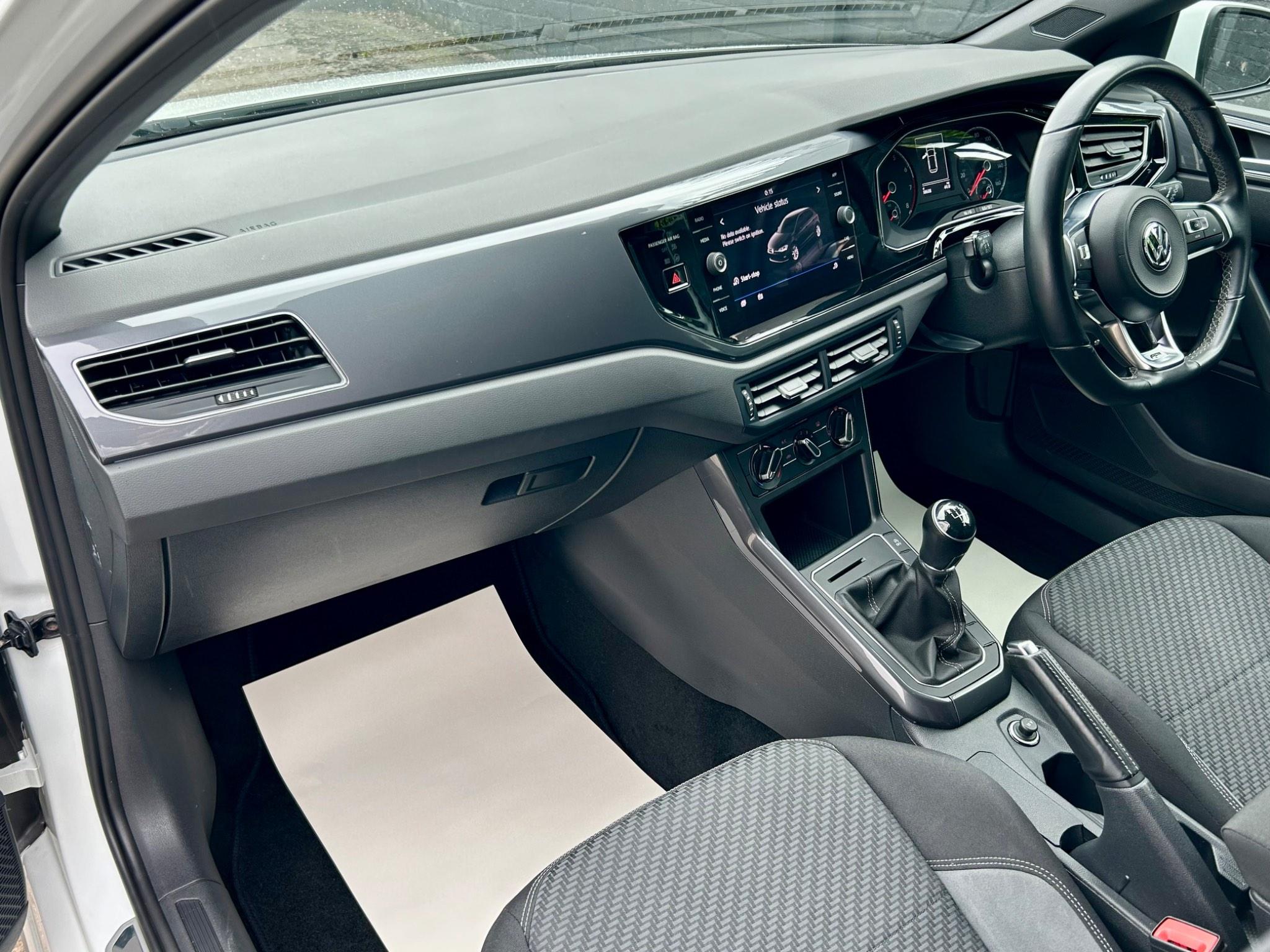 Volkswagen Polo view 18