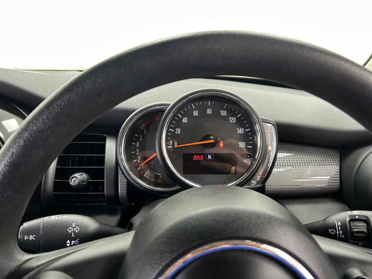 Mini Hatch view 17