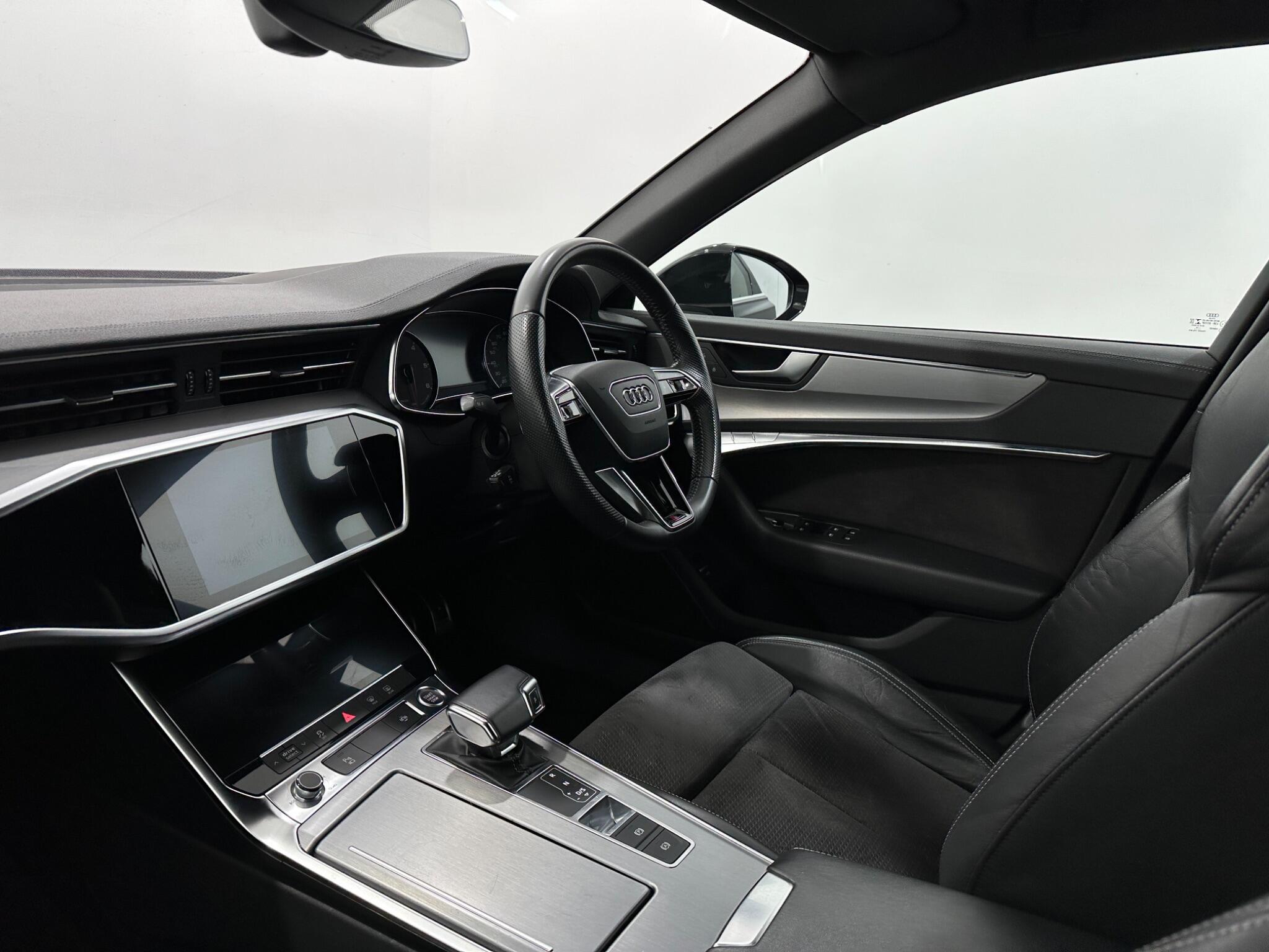 Audi A6 view 31