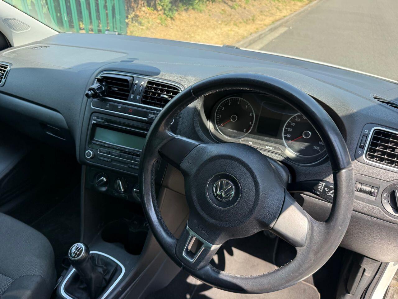 Volkswagen Polo view 32