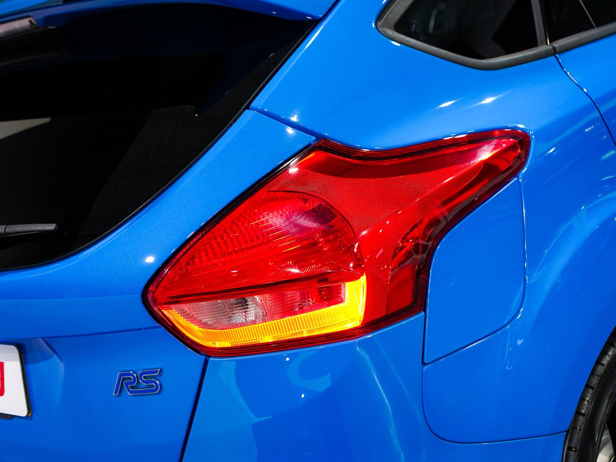 Ford Focus view 39